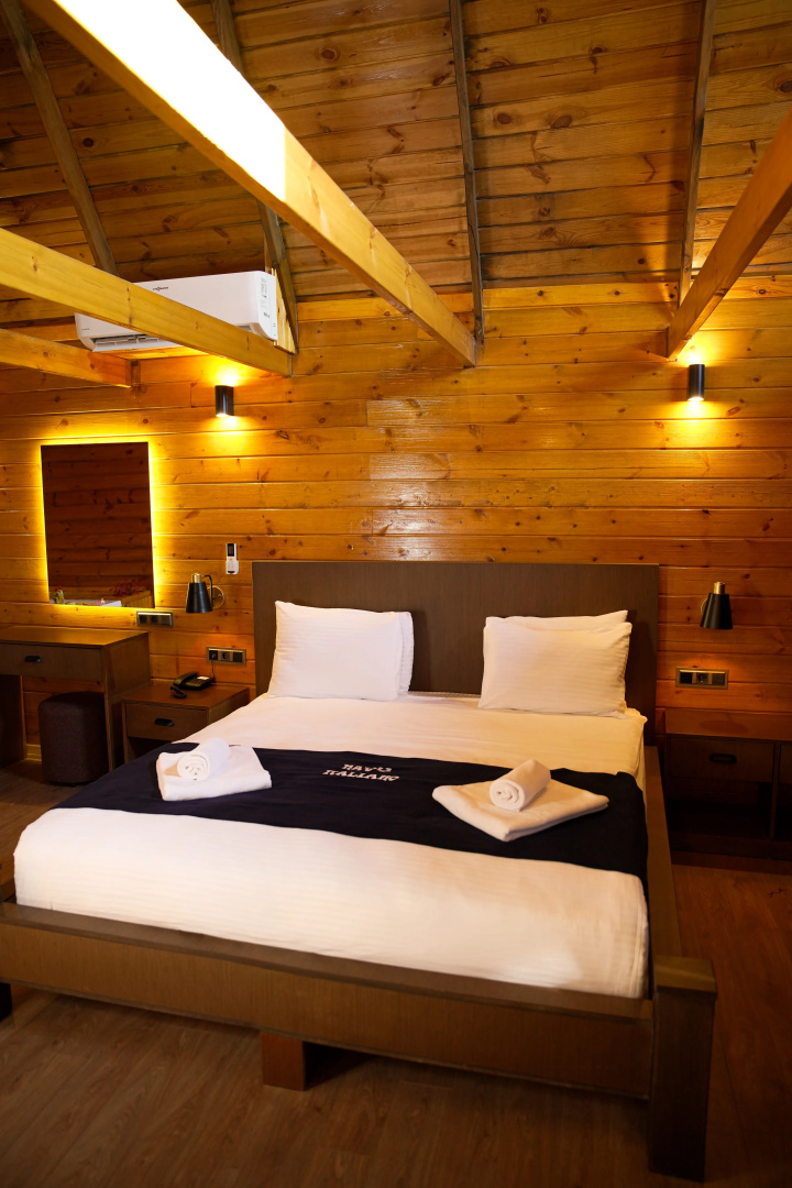 Отель Navy Inn & Bungalows