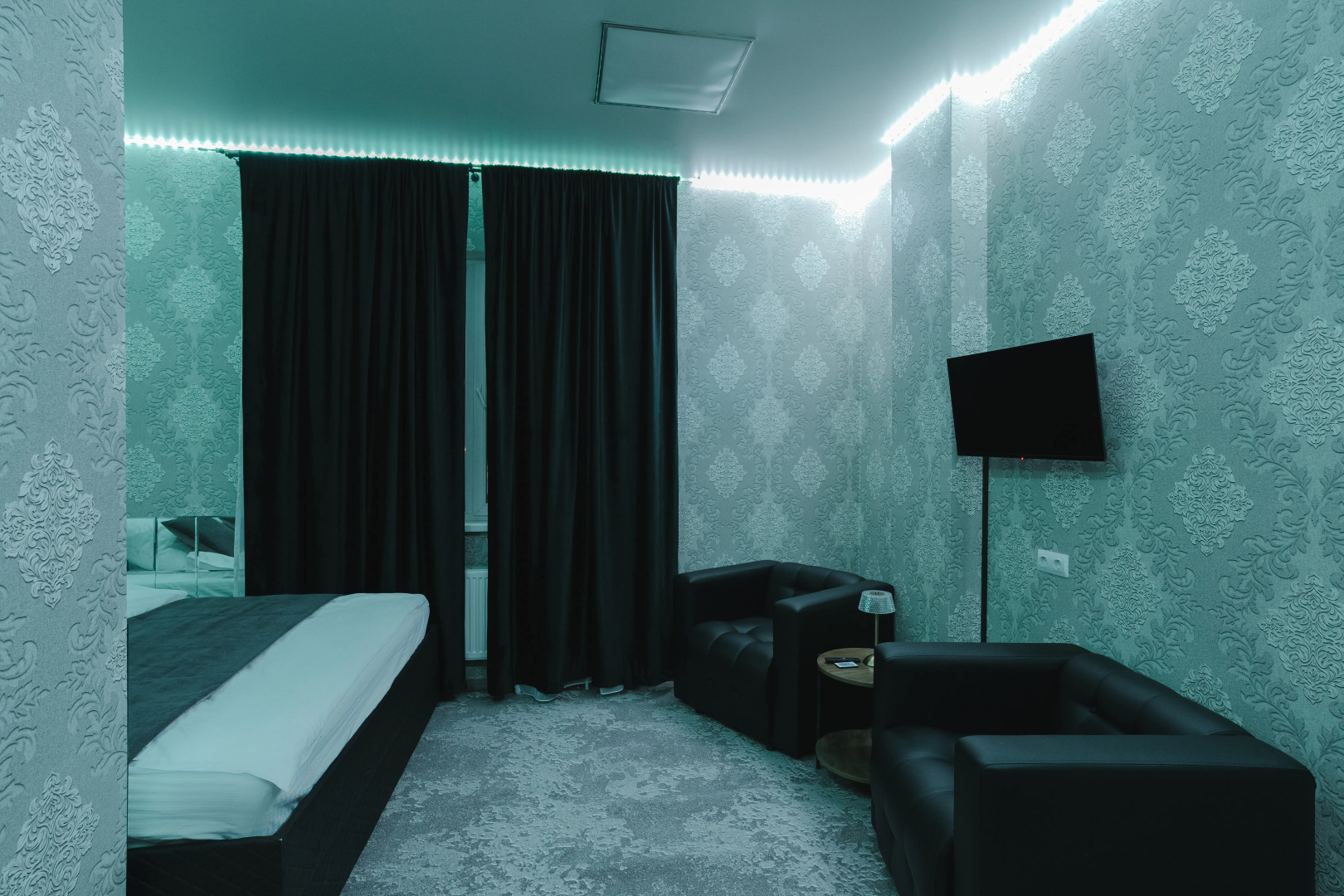 Отель Black Out