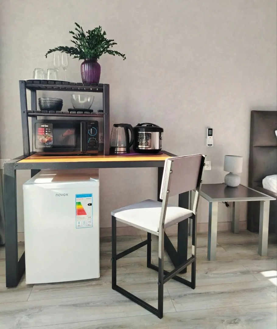 River House Apartments