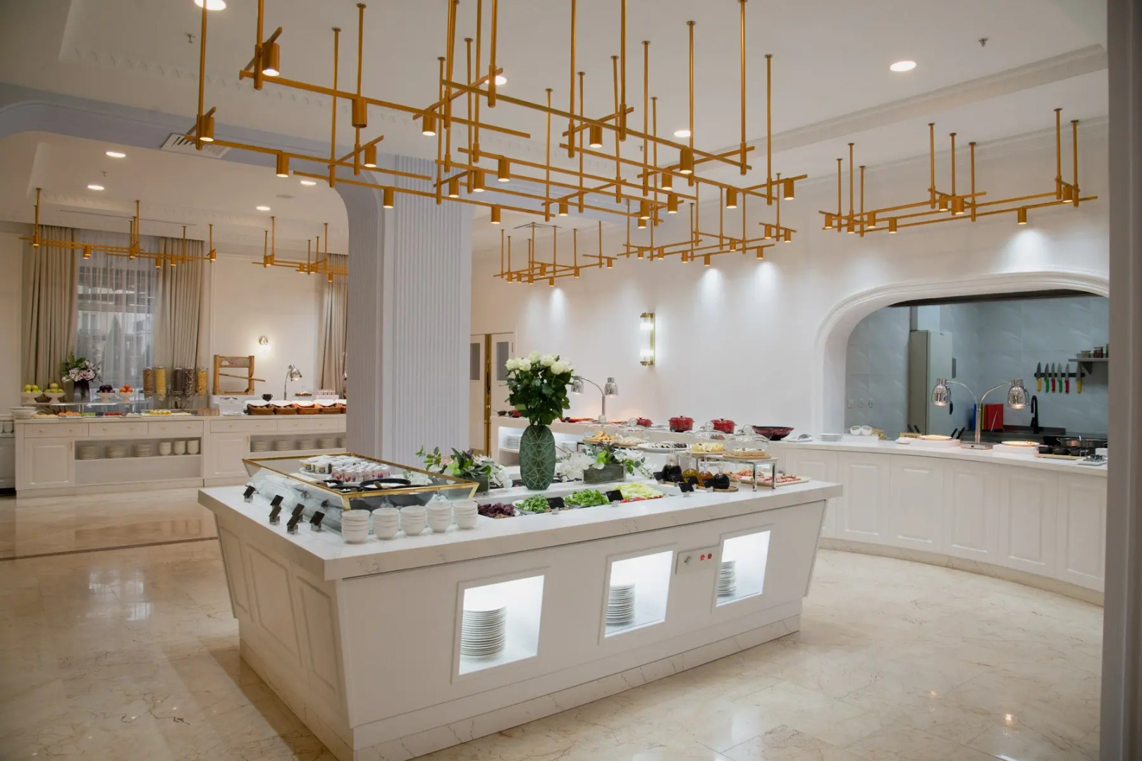 Отель LOTTE City Tashkent Palace