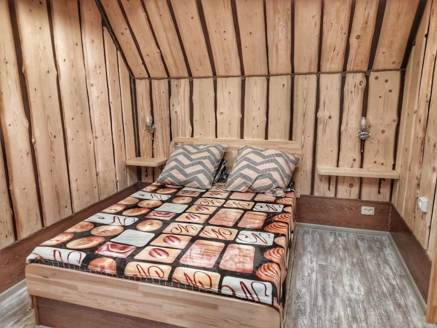 Шале у Озера 3