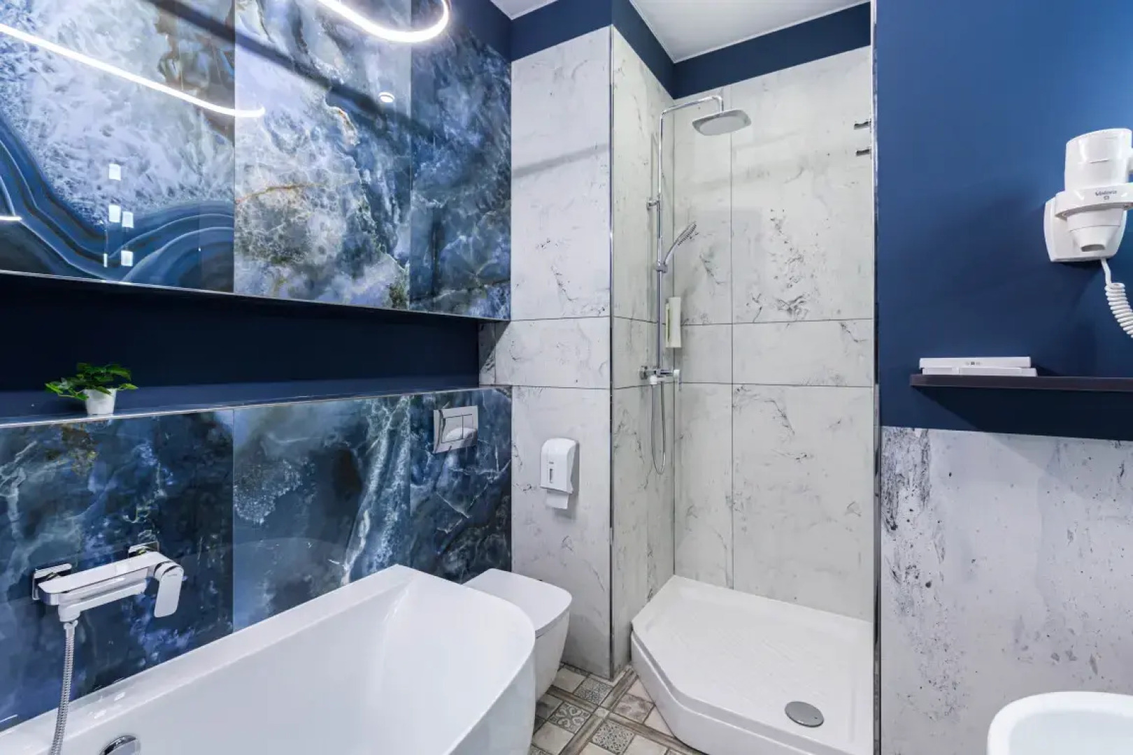 АПАРТАМЕНТЫ REHOME24 Студия 100 на 4 этаже