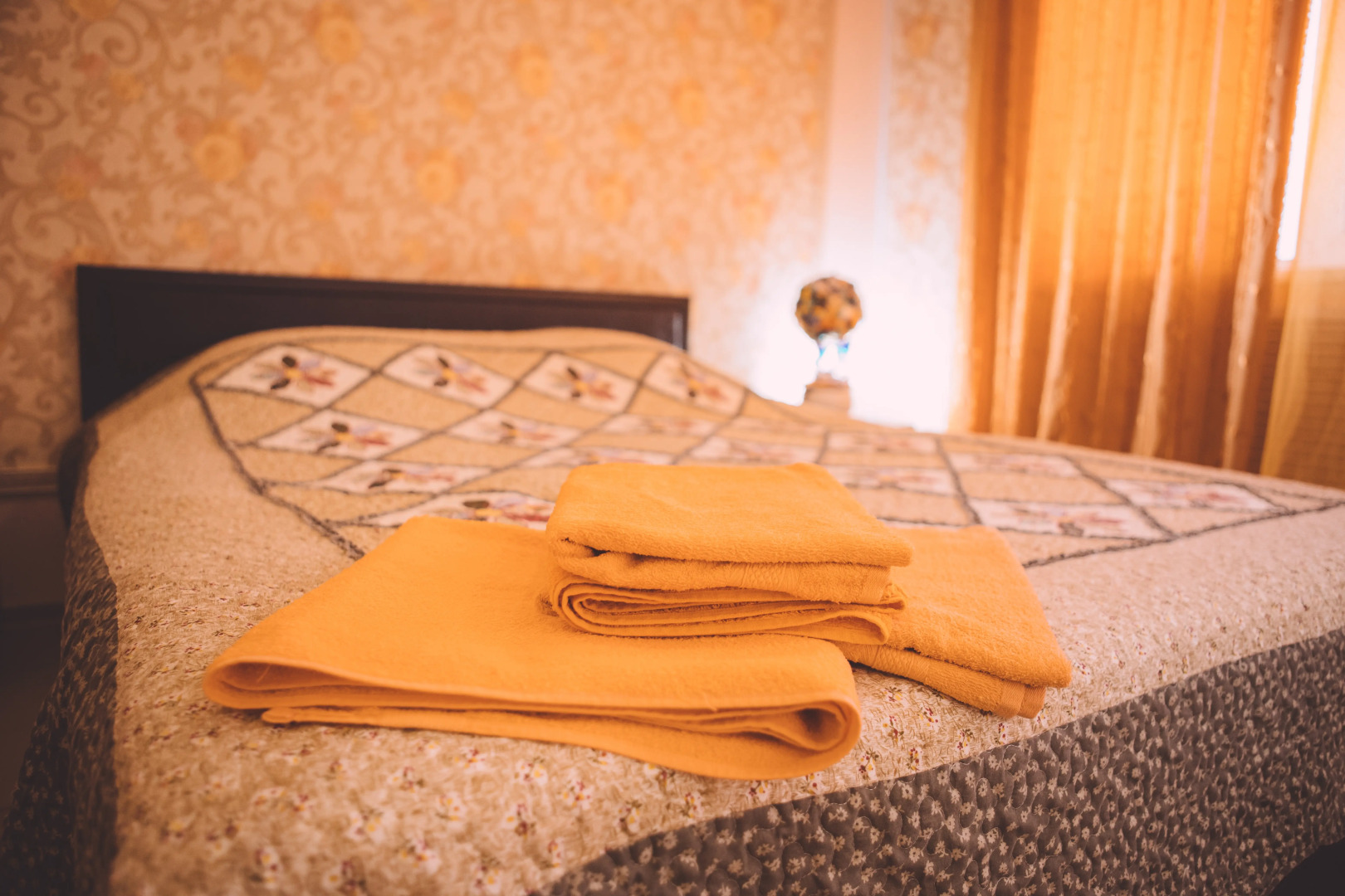 Отель Корона