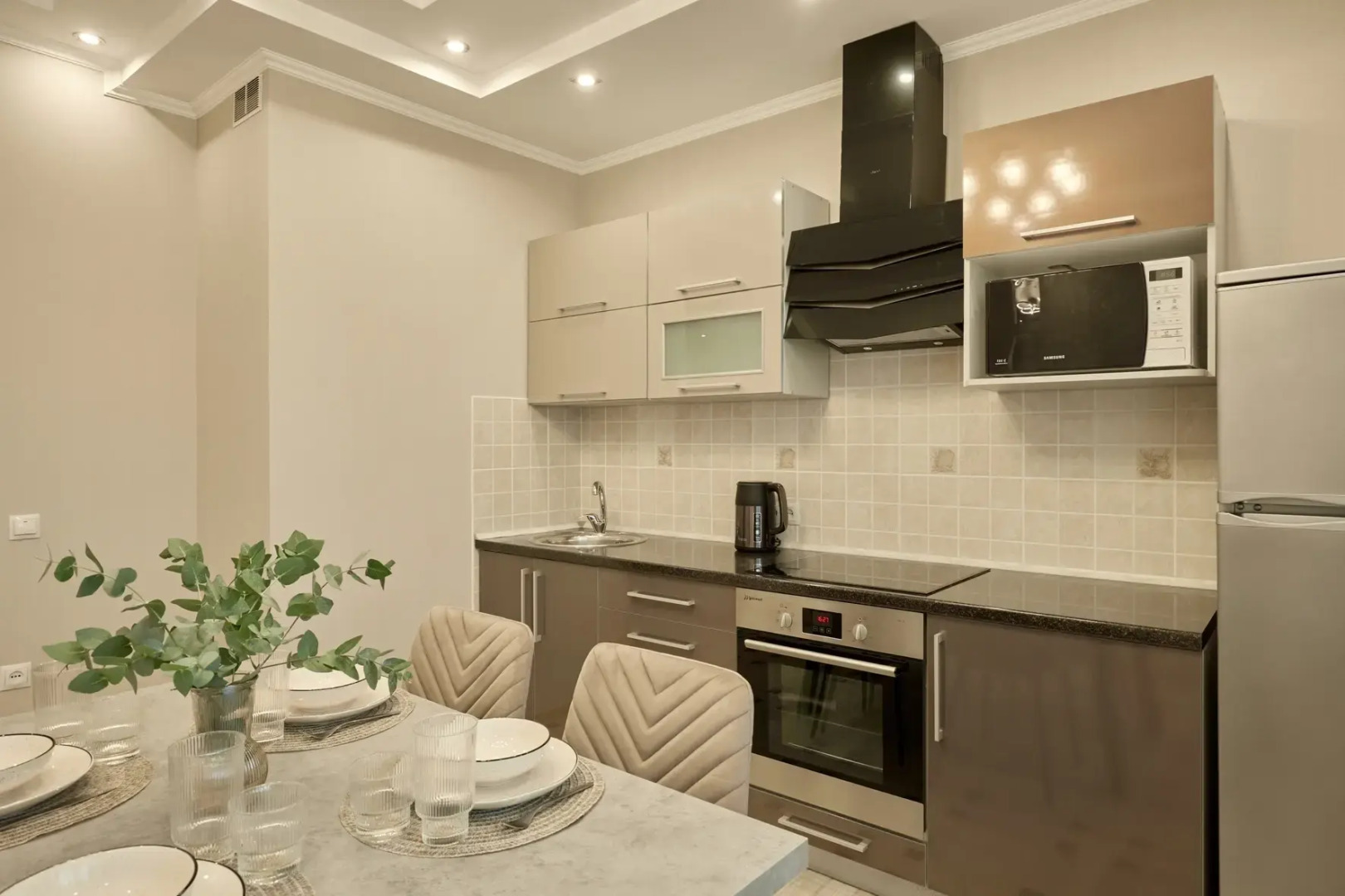 ЕвроУют на переулке Поповича 6