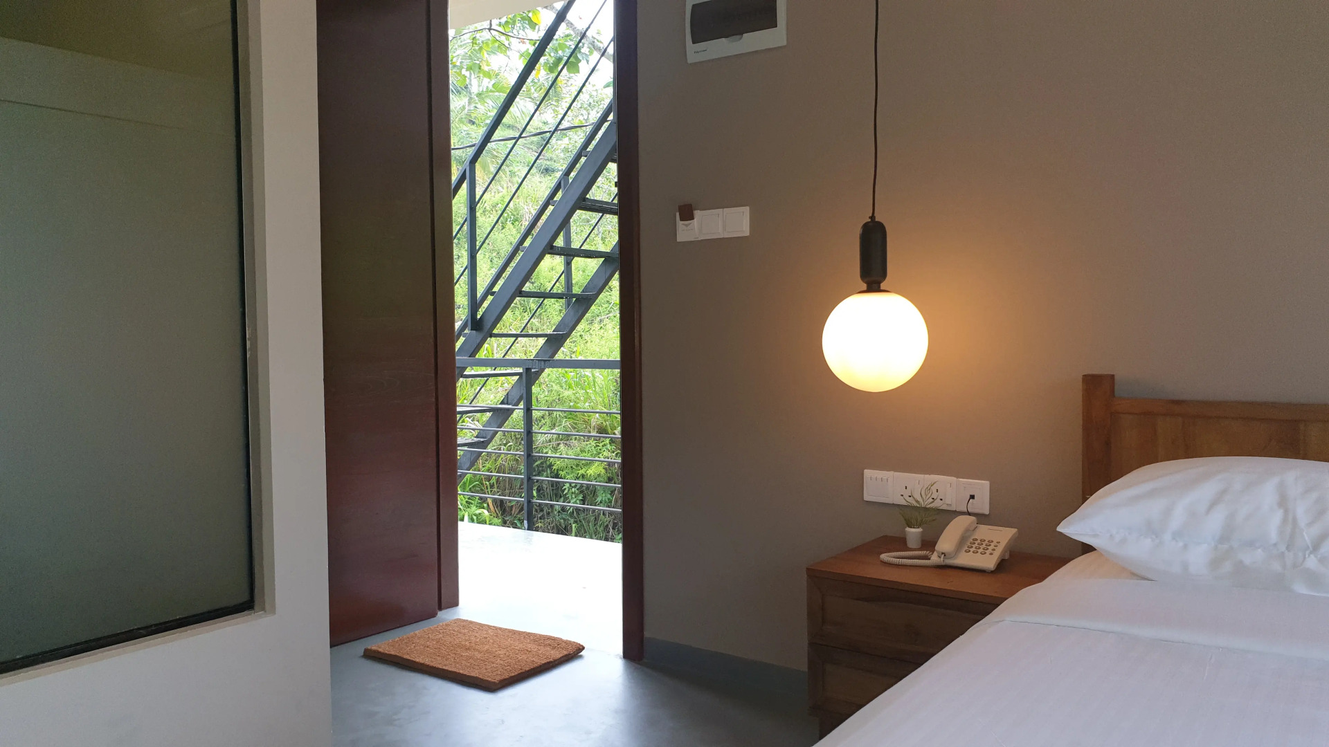 Отель The Cubes Ella