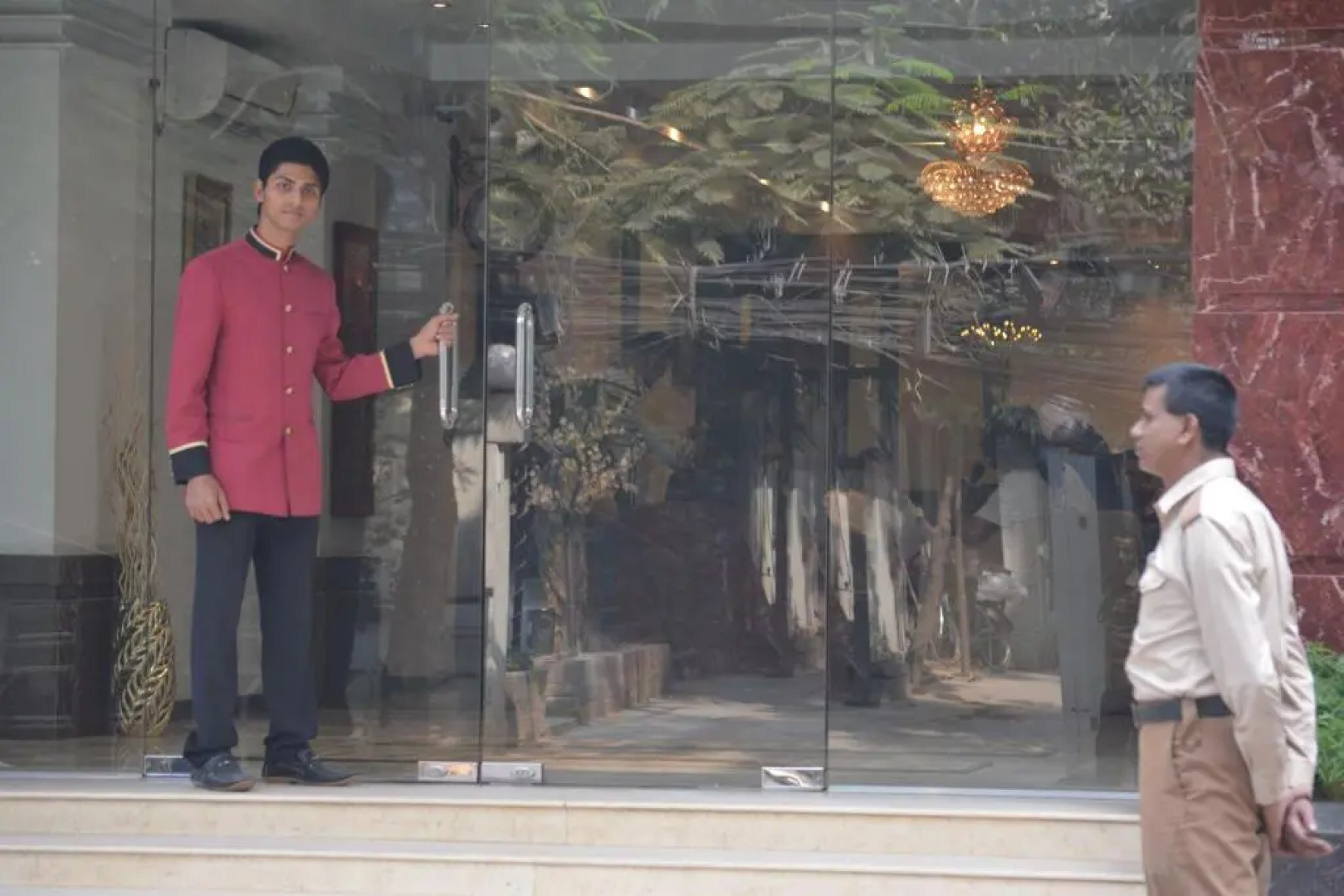 Отель Grand Oriental