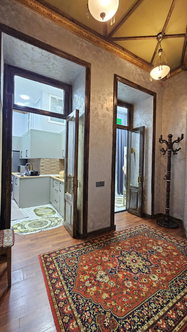 Apartments History 1870