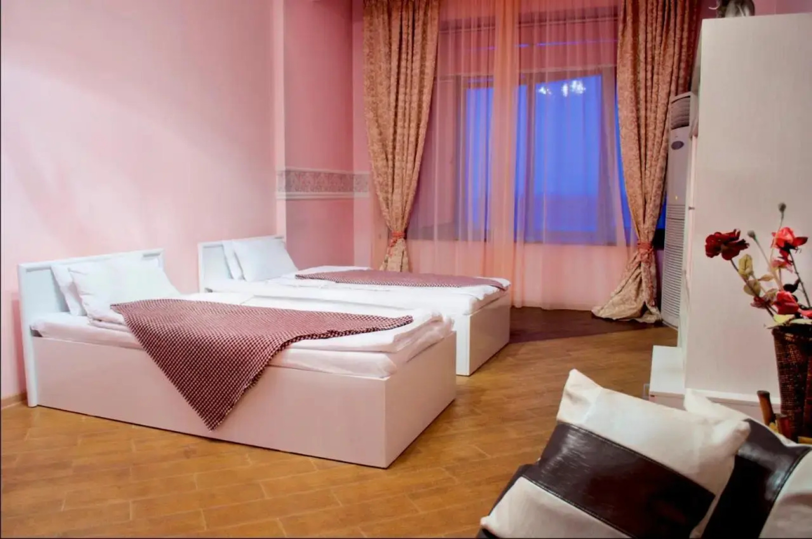 Отель Ivy Boutique