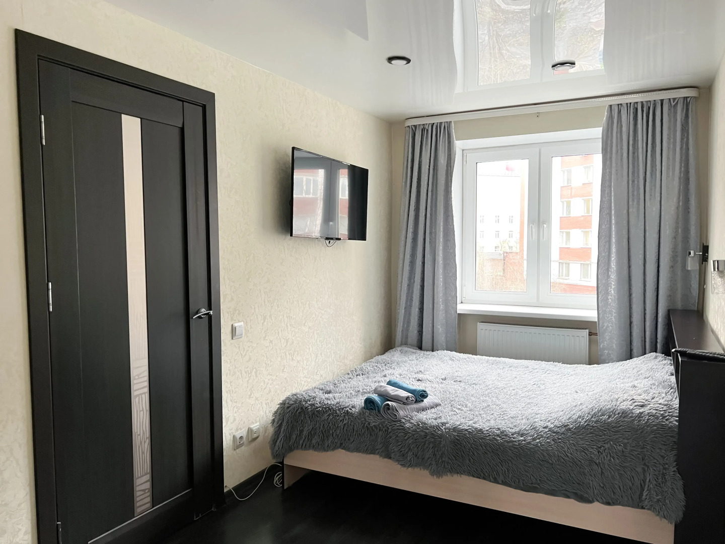 Квартира 2-комнатная на Коминтерна 17