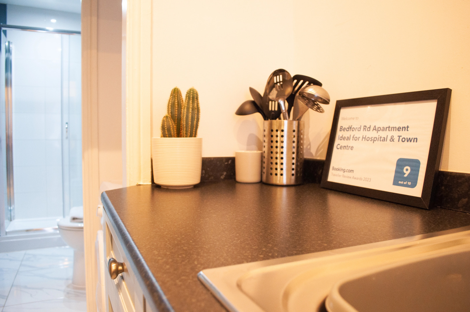 Квартира  Bedford Rd Apartment| Ideal for Hospital & Town Cn