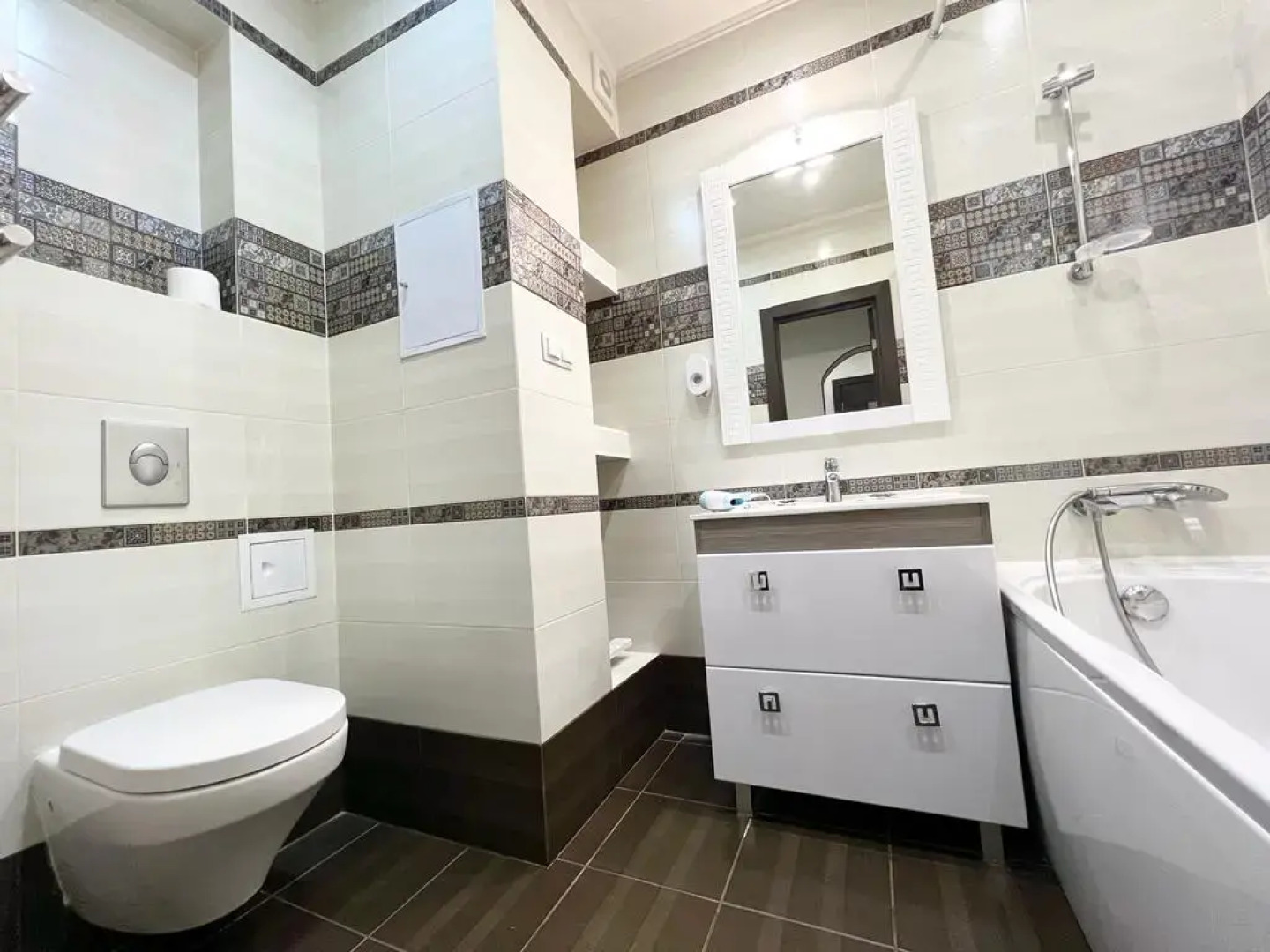 Апартаменты на 65 Лет Победы с Большой Кухней в Новом Доме