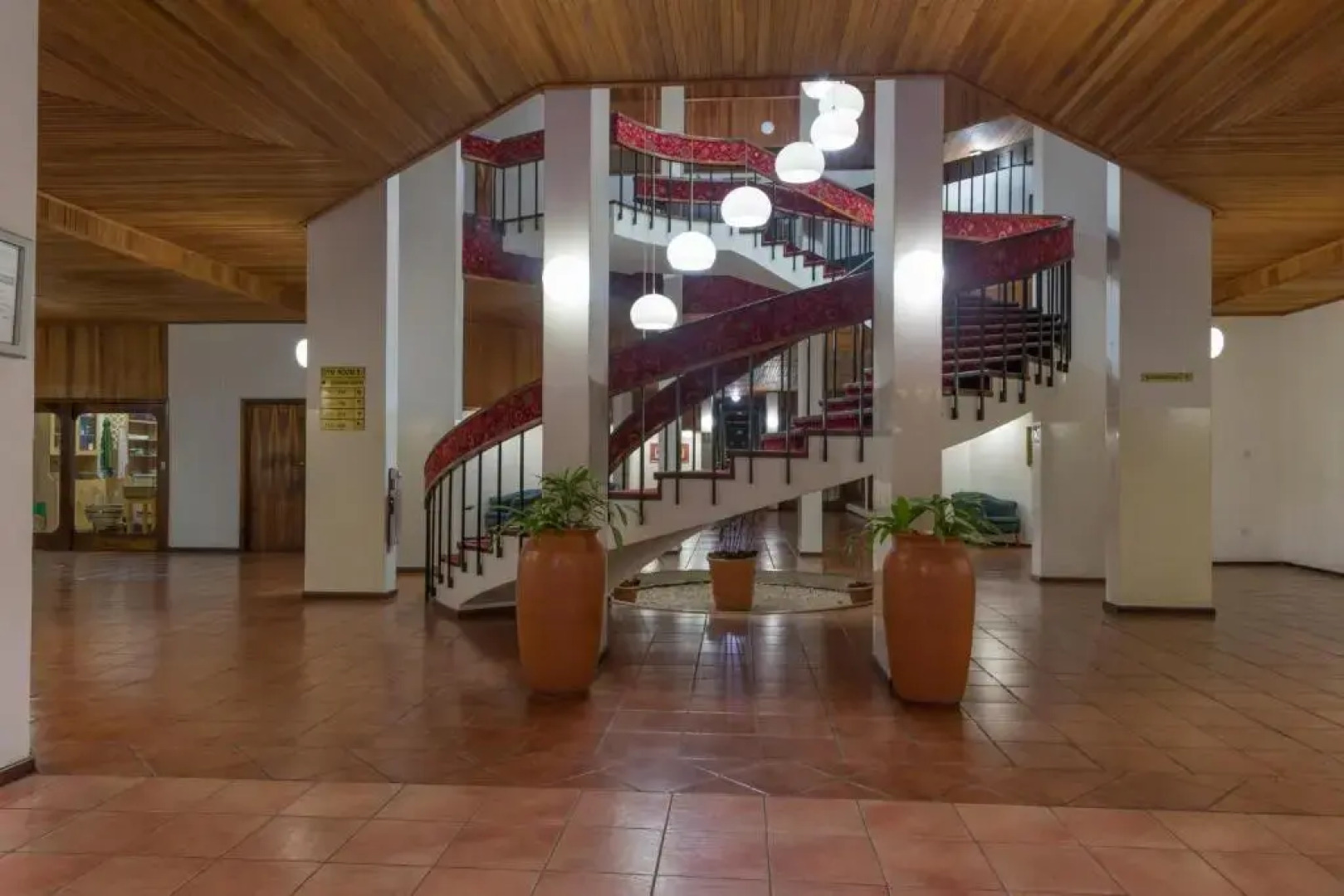 Отель Sunbird Mzuzu