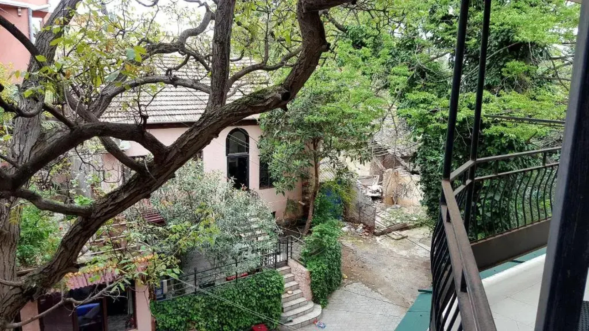 Отель Beaumonde Tbilisi