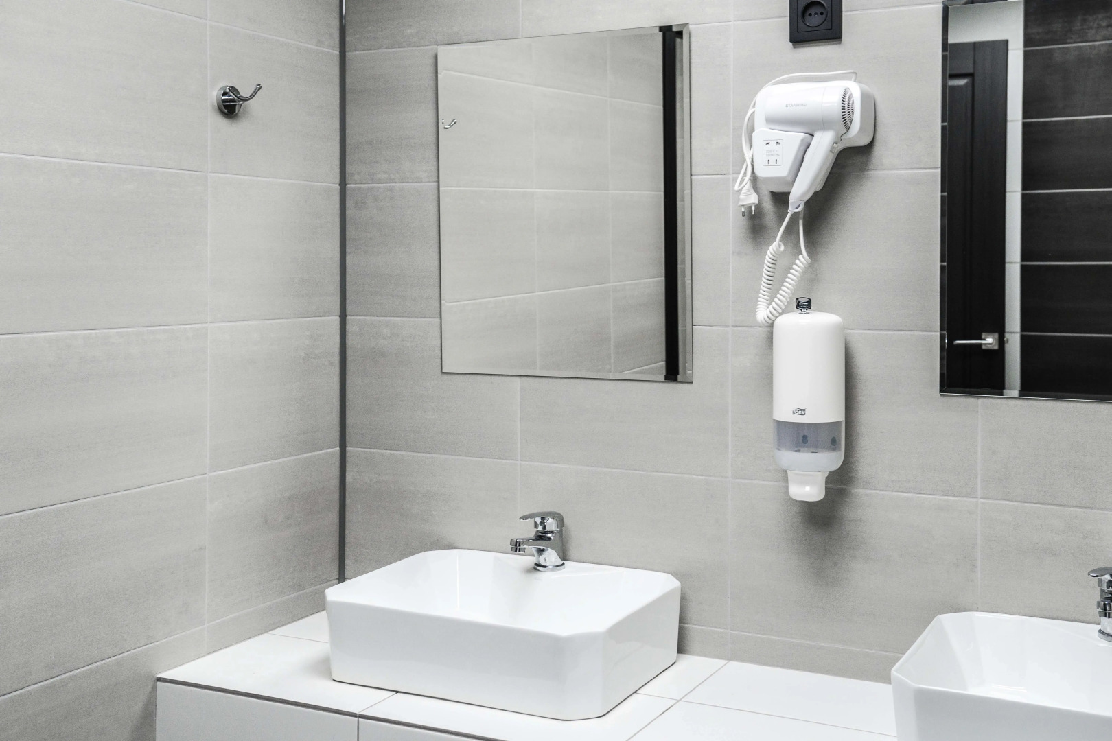 Гостиница Колос