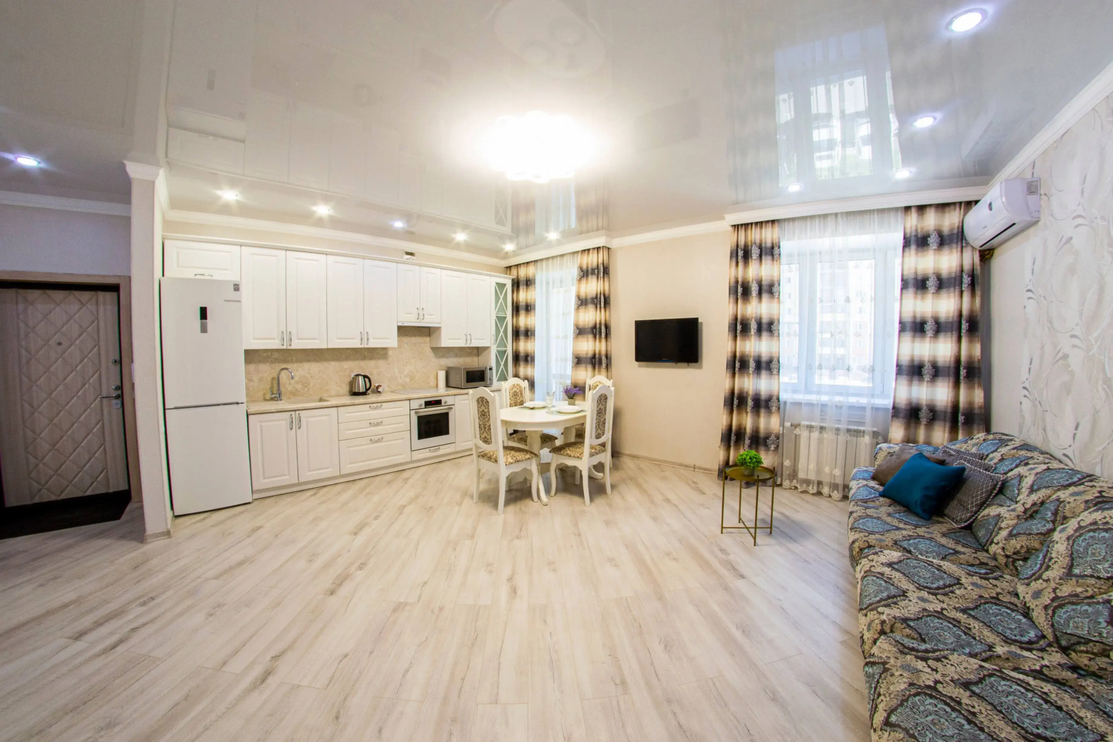 Апартаменты на Красном пути