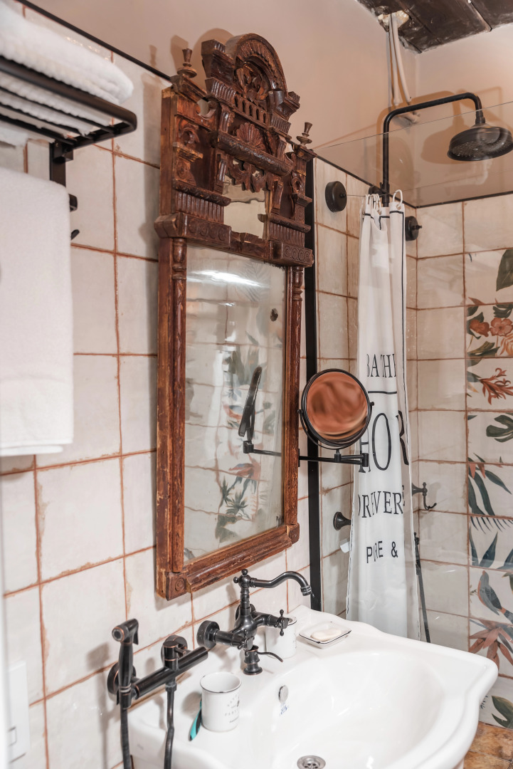 Апартаменты Дом у Реки loft Усадьба на Черниговской