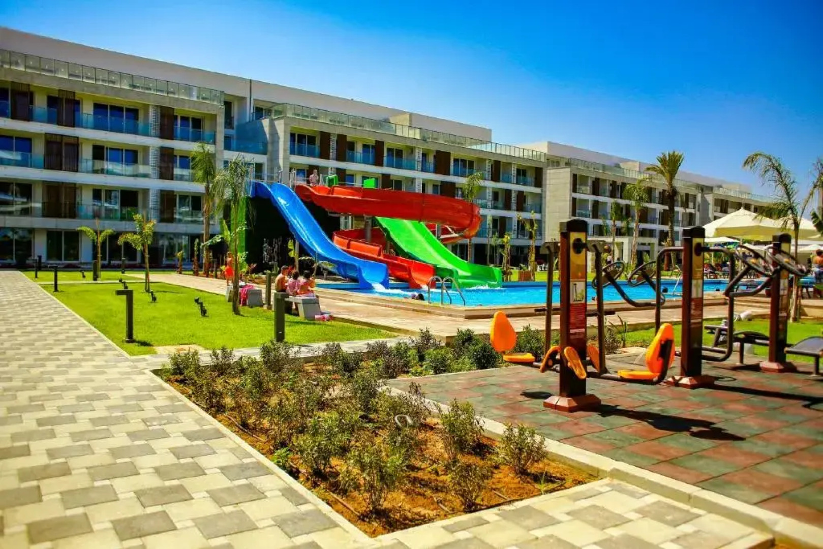 Отель Courtyard Long Beach Holiday Resort