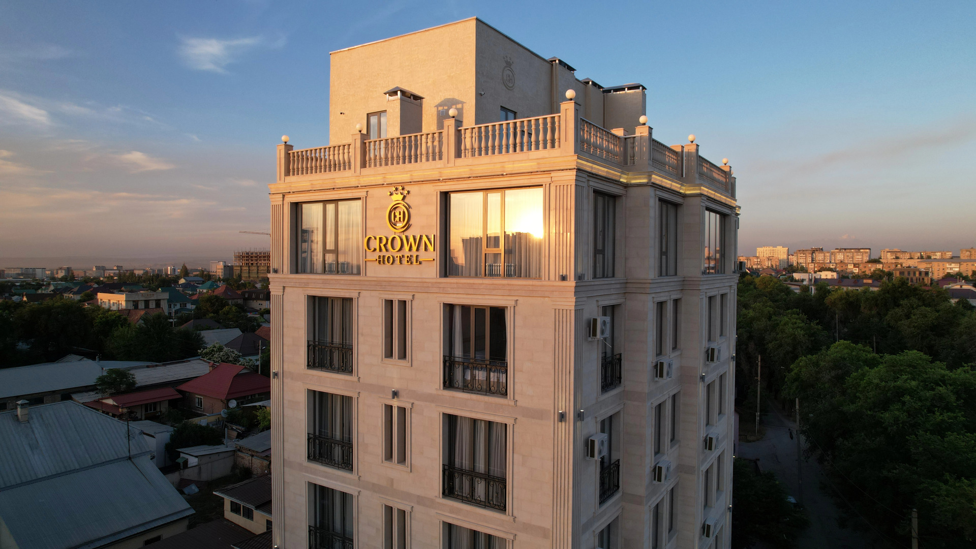 Отель Crown Hotel Bishkek