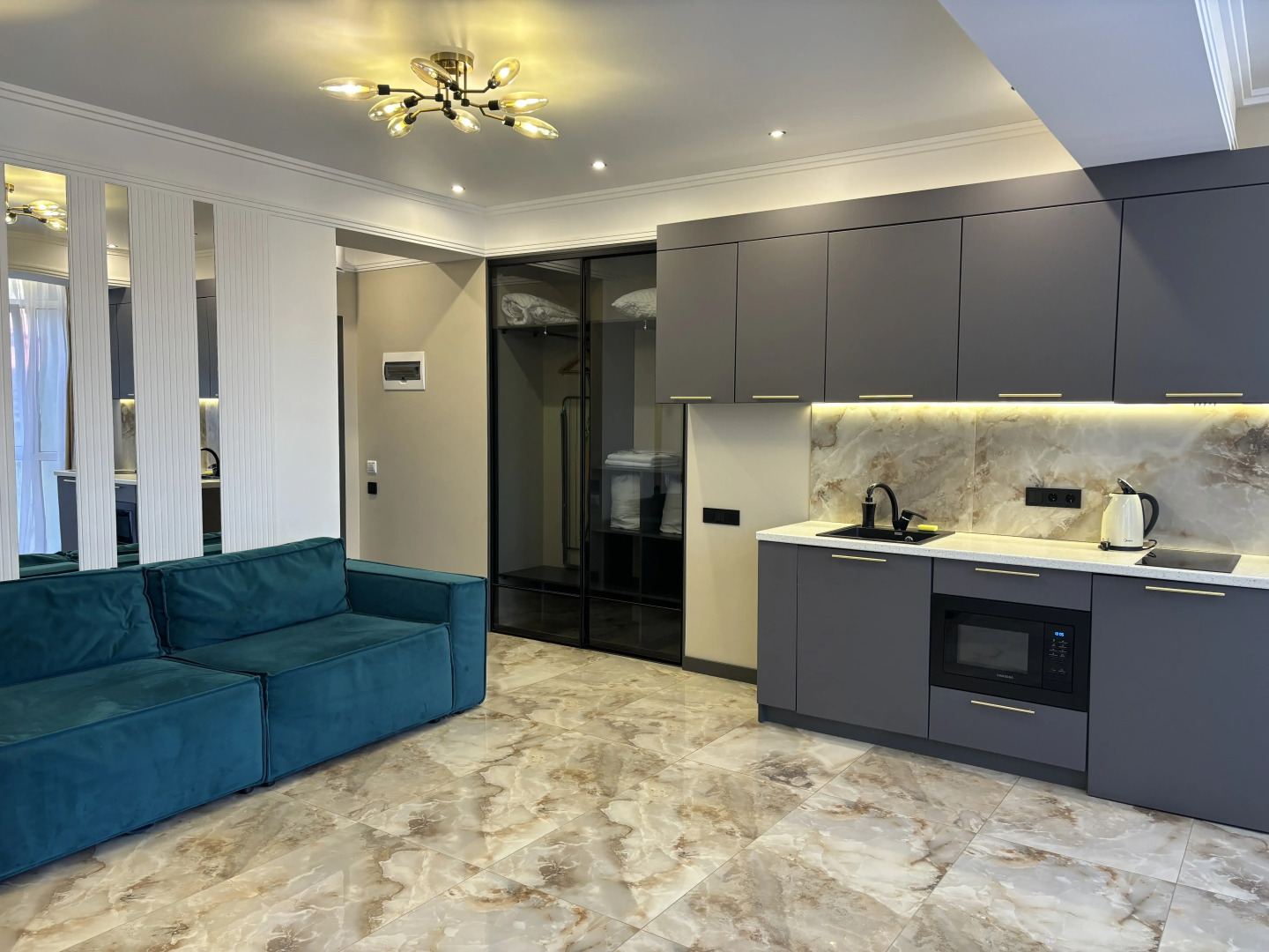 Отель "ATMOSFERA RIVIERA"