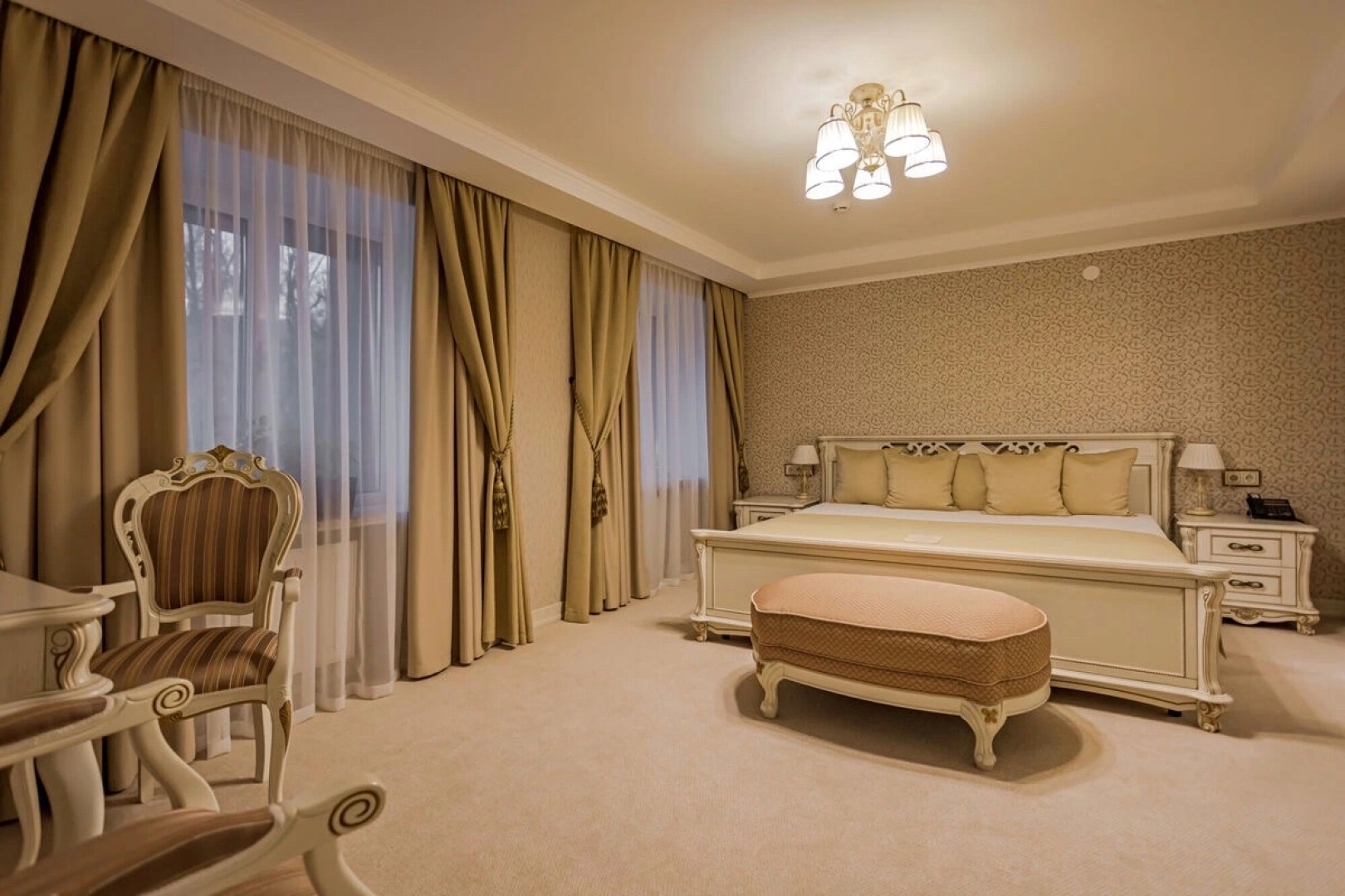 Отель Полонез