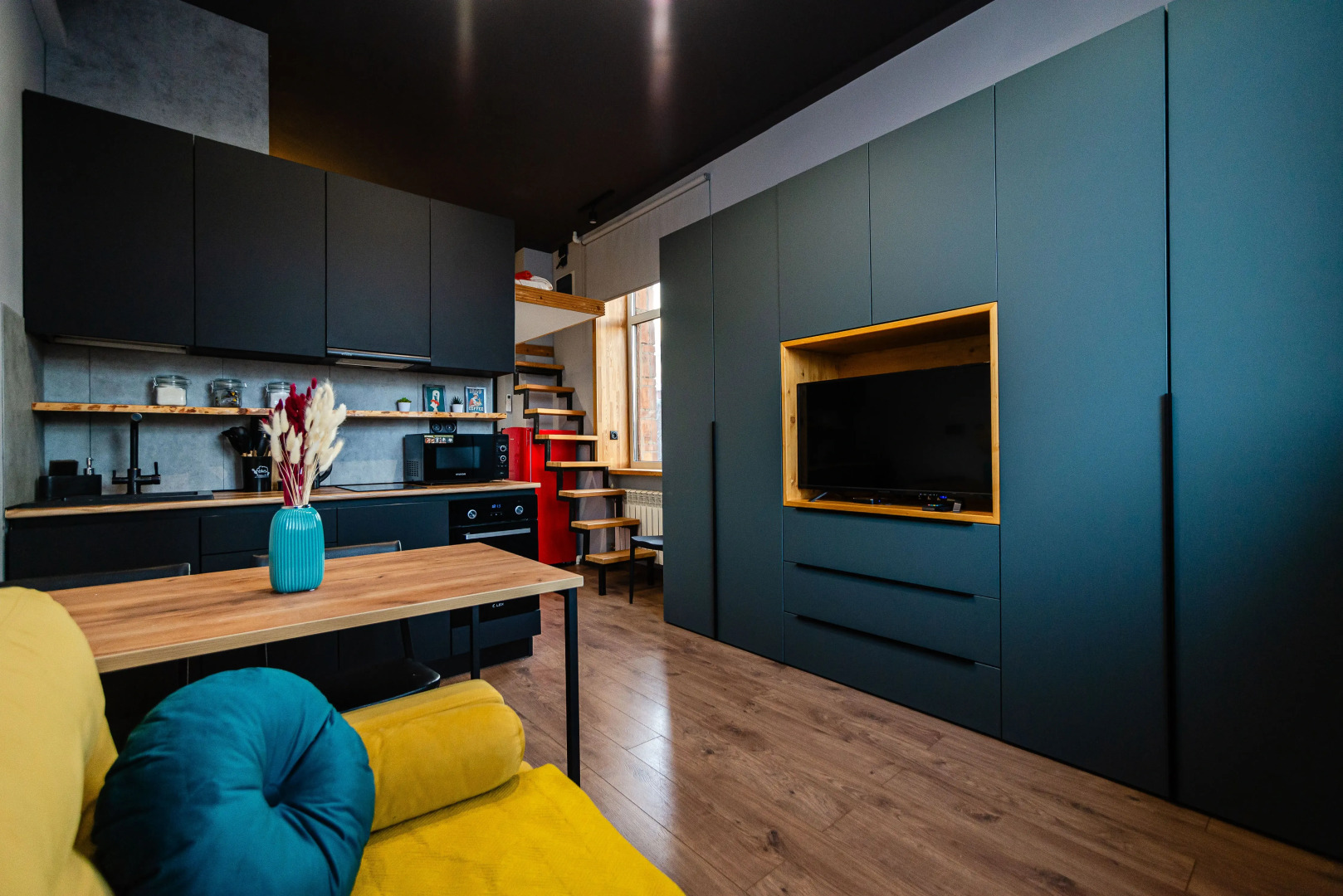 Апартаменты Стильная Лофт Студия рядом с Ботаническим Садом