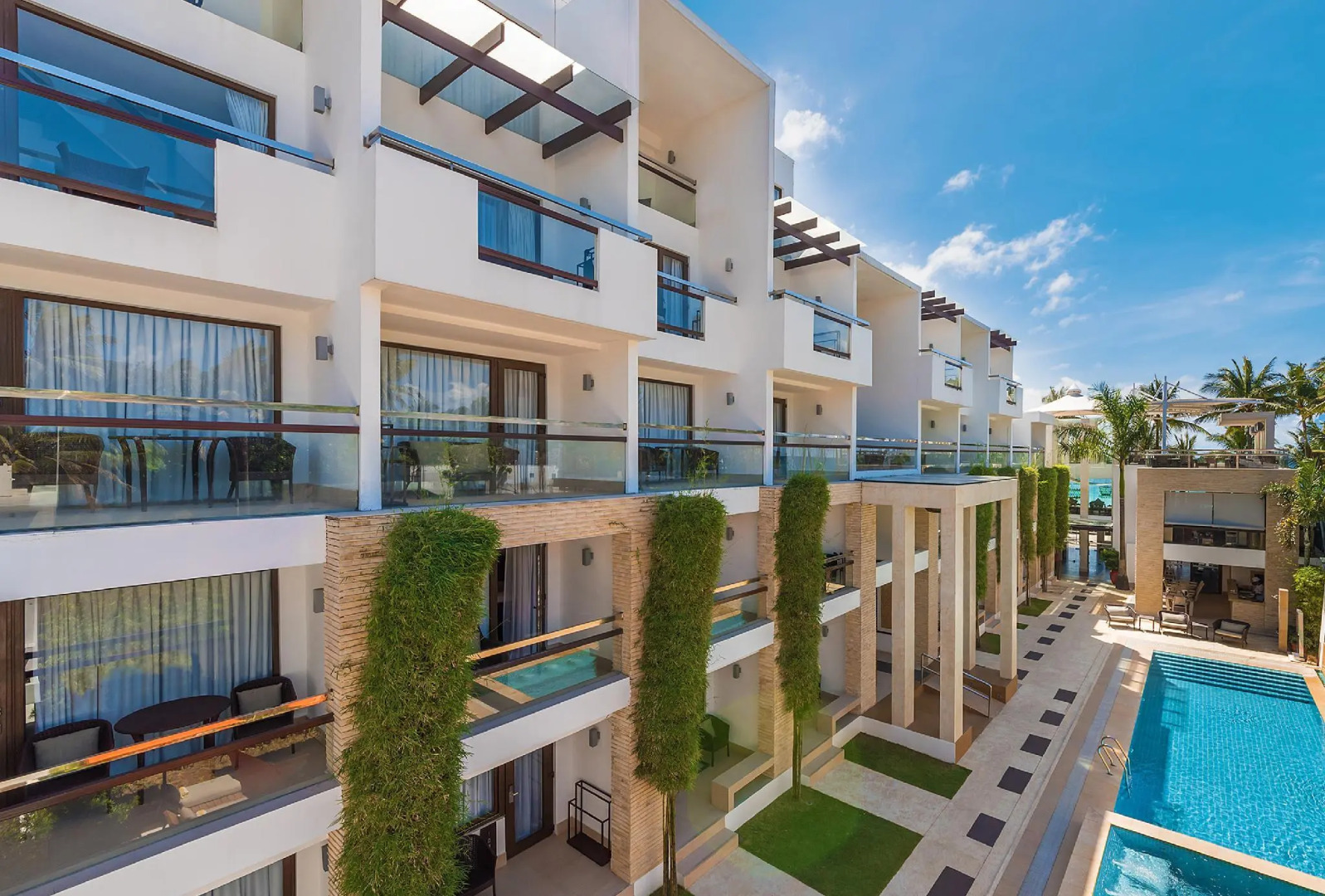 Курортный отель The District Boracay