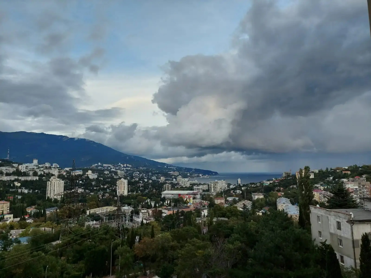 Апартаменты Ялта Алмаз 6