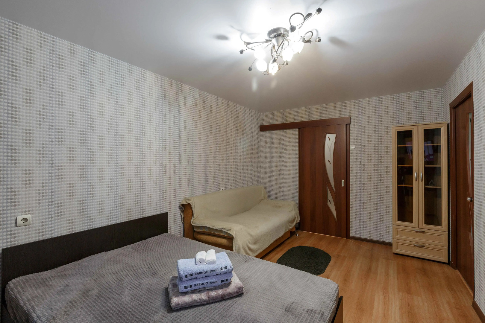 Квартира SmolSutki Ново-Чернушенский переулок 1/2 (2комн)