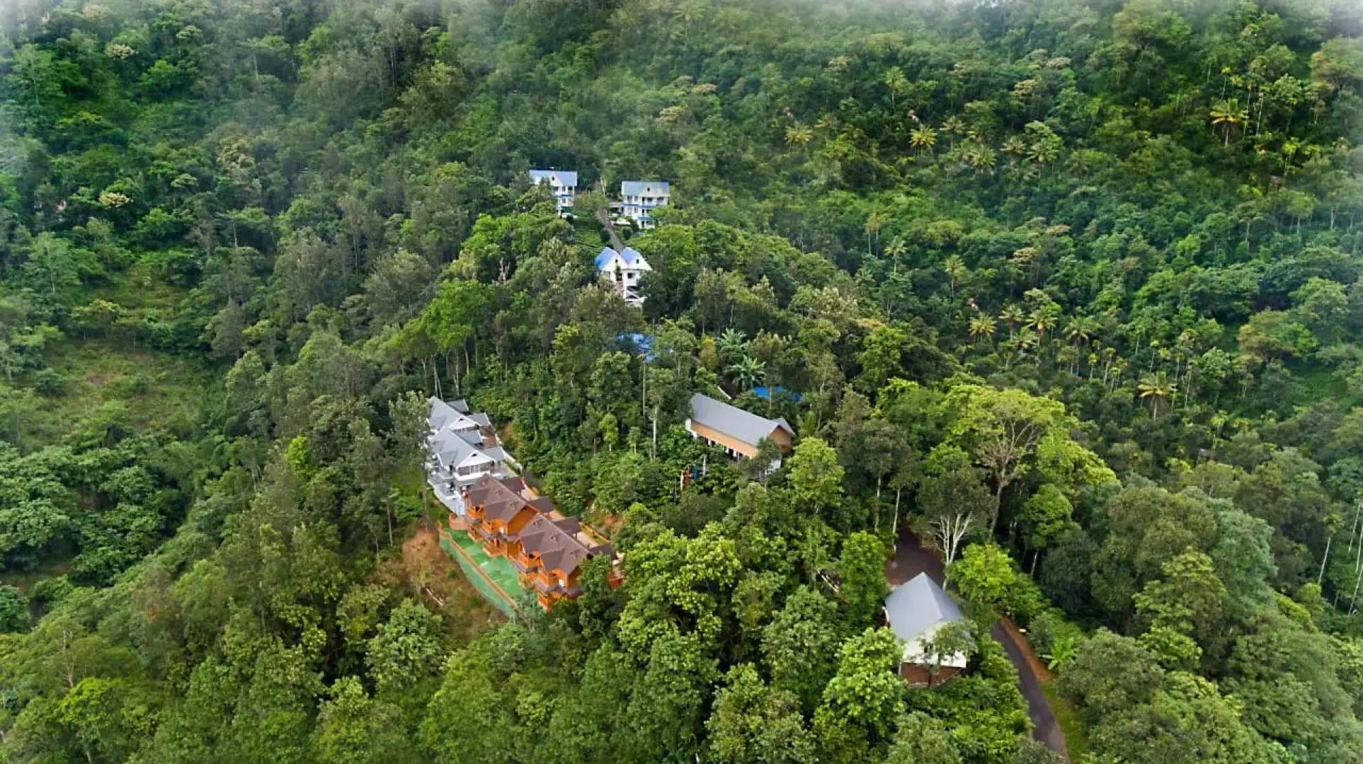 Отель Camellia and Elettaria the Twin Resorts