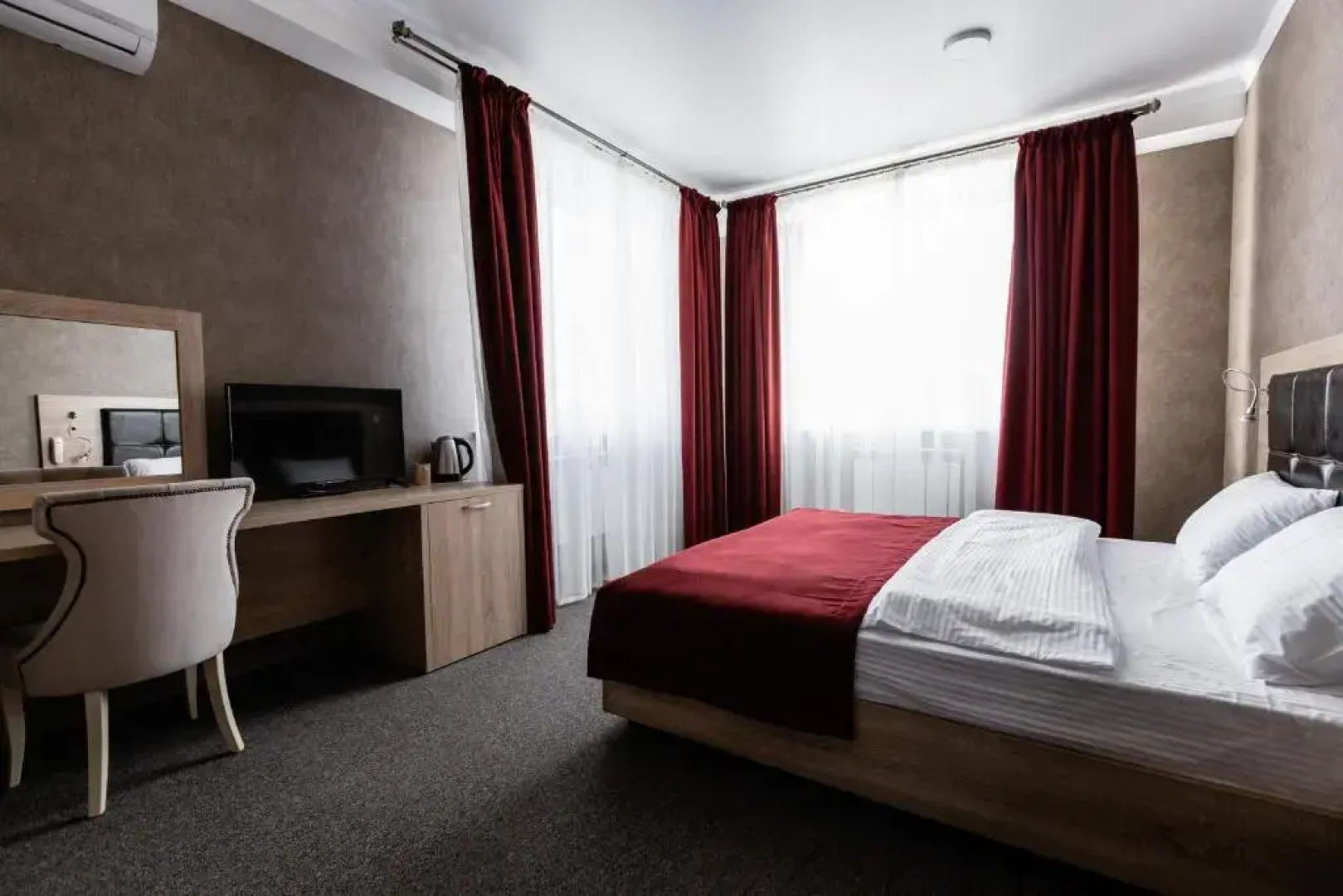 Отель Гранд