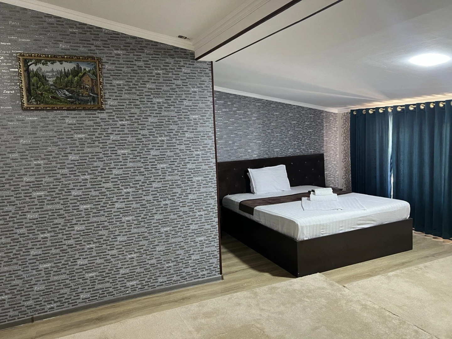 Отель Garden City