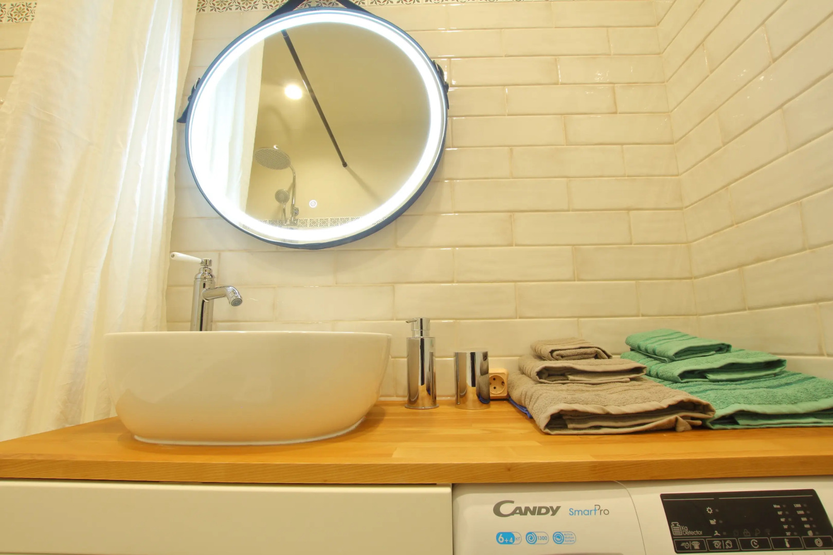 Апартаменты Милли Хаус, Набережная Кабан