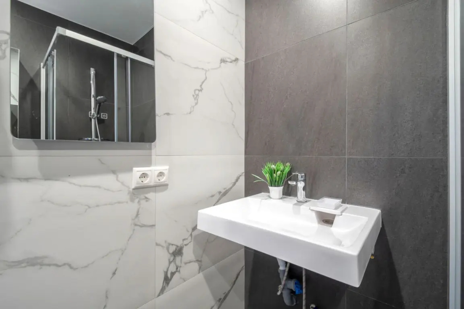 Апартаменты 4 Евро на 43-Армии