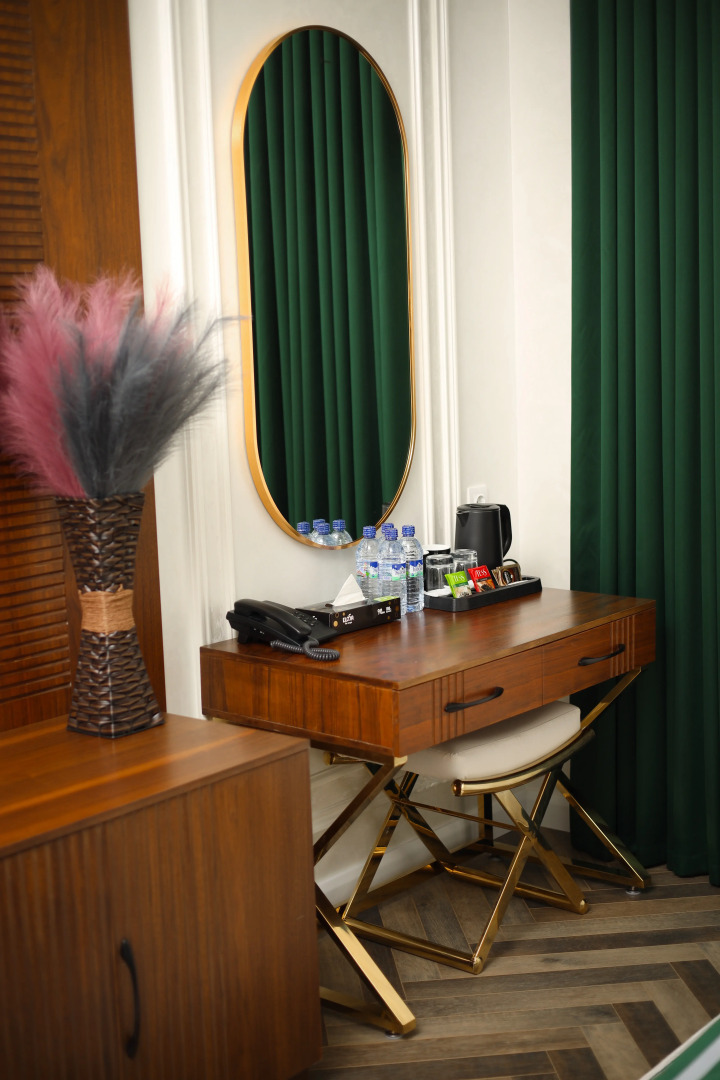 Отель Aliz Boulevard