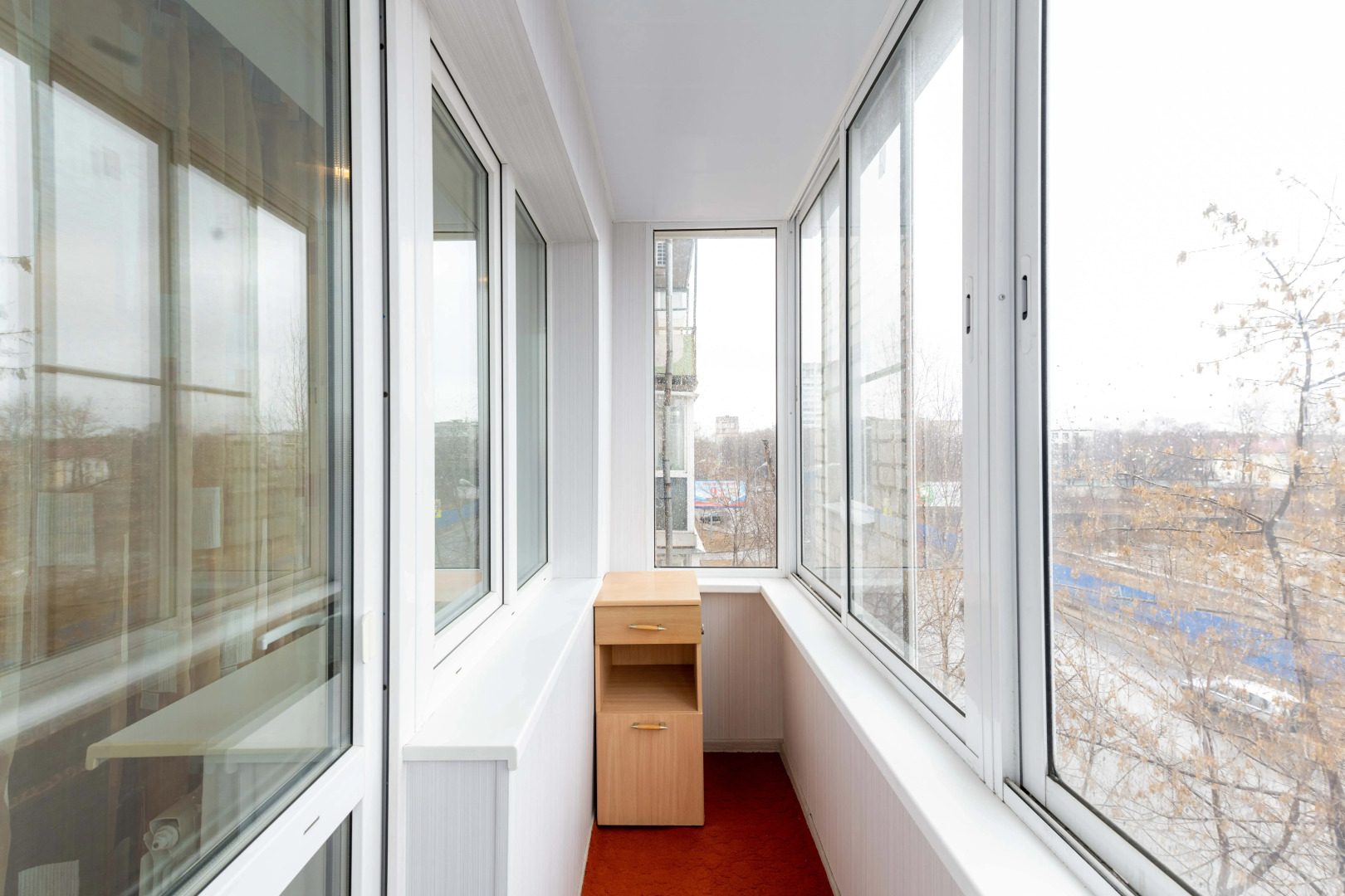 Квартира-студия с балконом на Синельникова 1