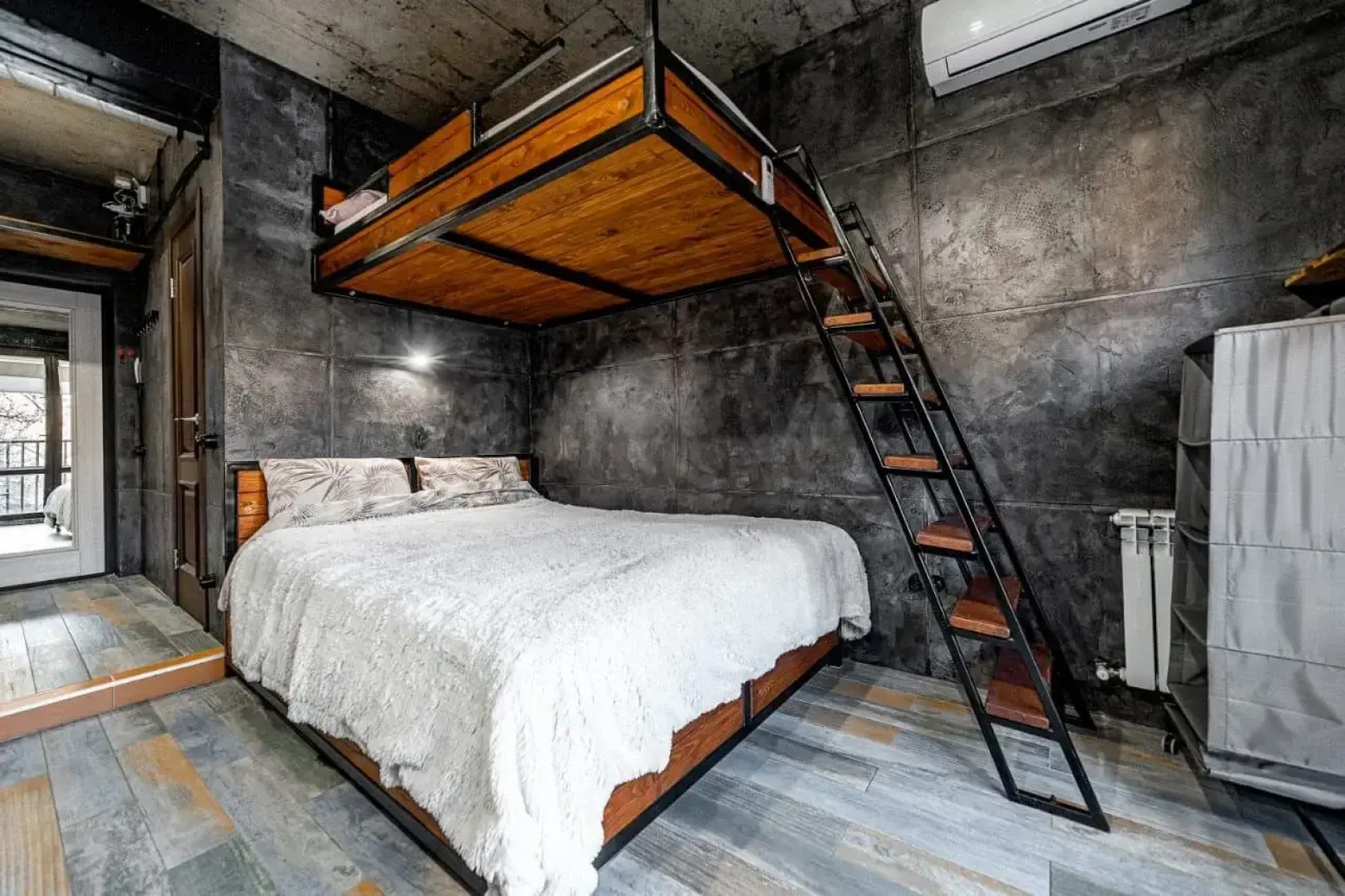 Квартира Студия 10 в стиле лофт