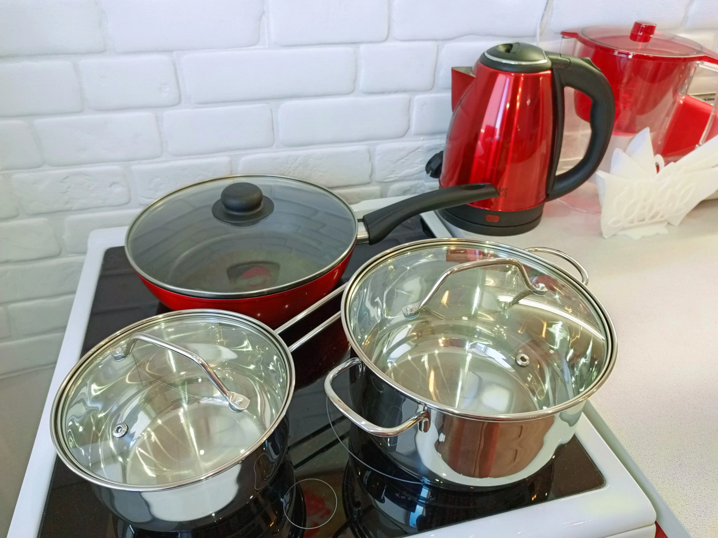 Апартаменты Уютные в высотке на Университетском Lion Apart