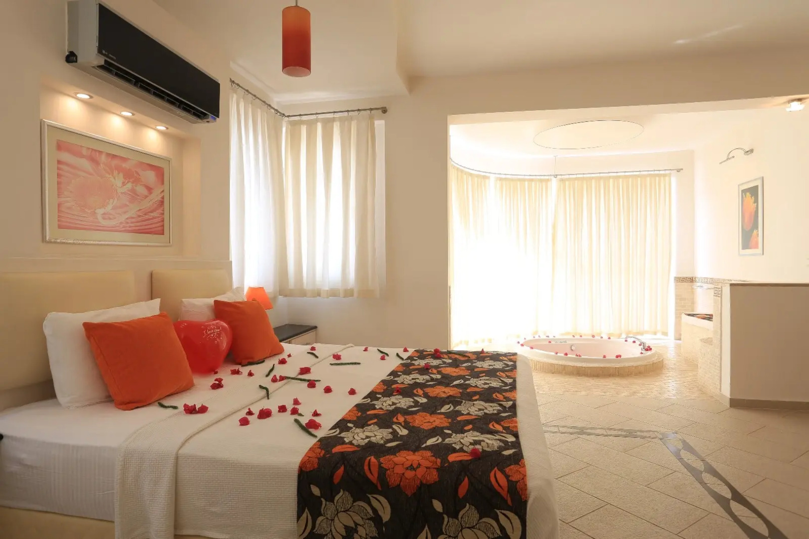 Отель Golden Life Heights Deluxe Suite