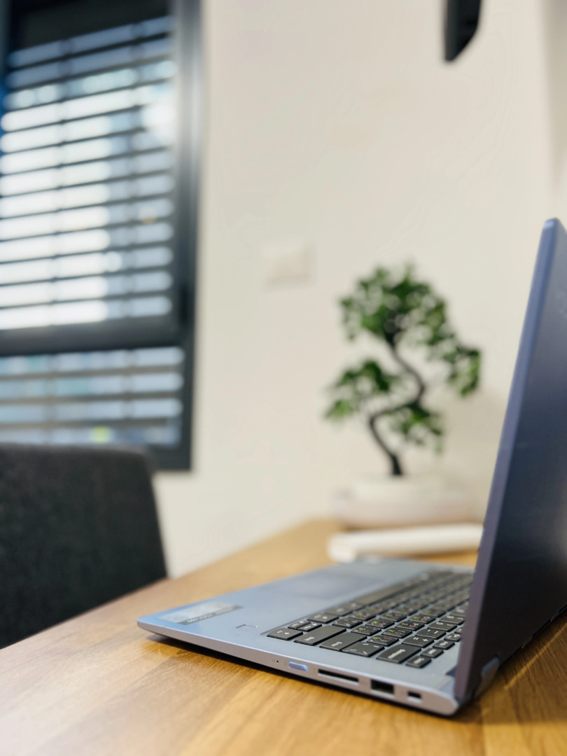 Апартаменты White Door Apartments