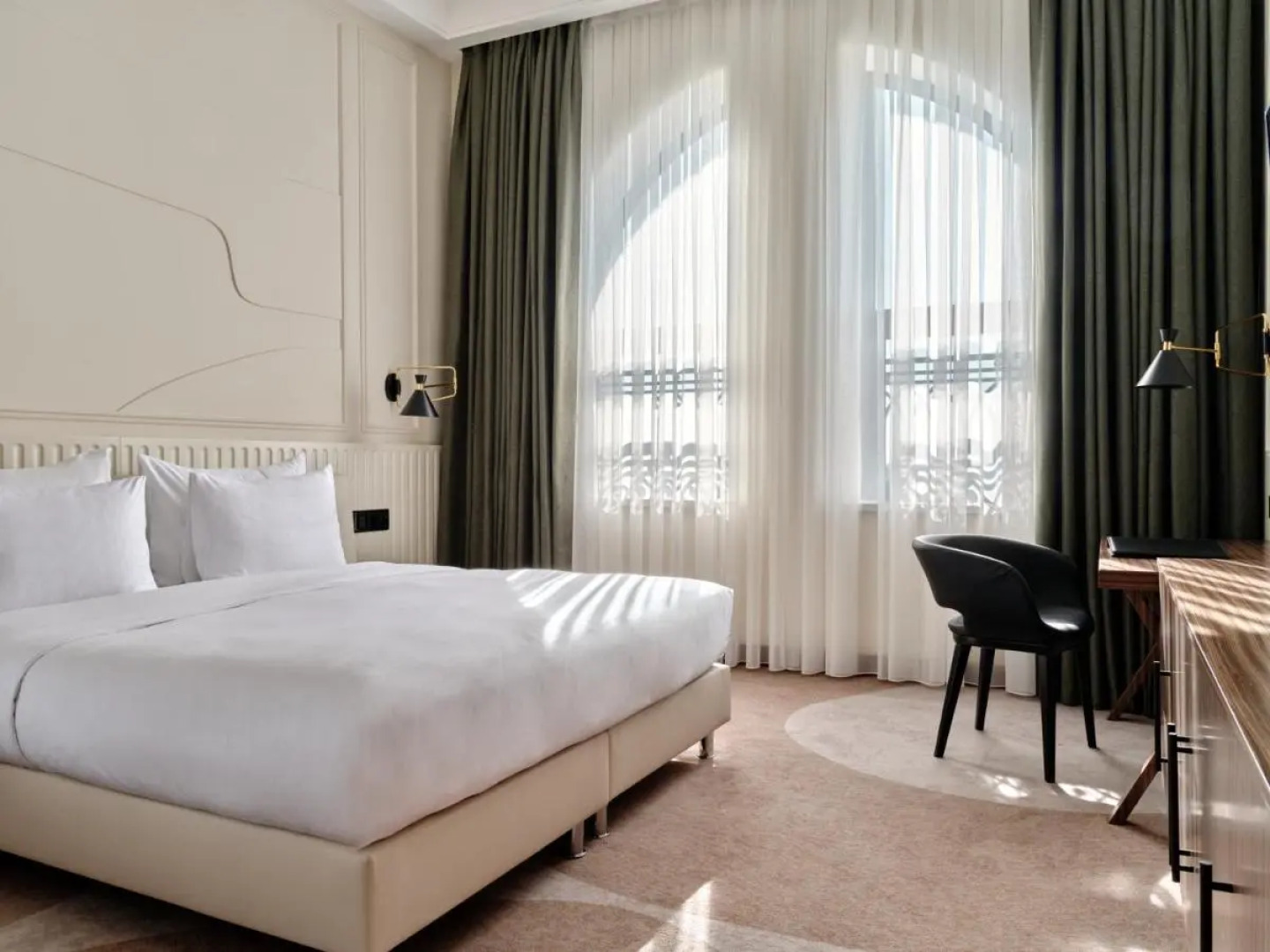 Hotel Crowne Plaza Tashkent, an IHG Hotel