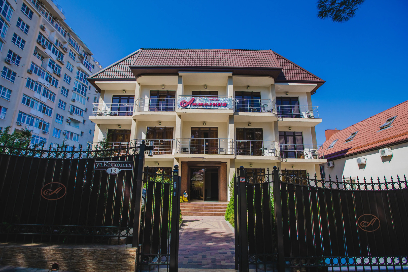 Отель Анжелика