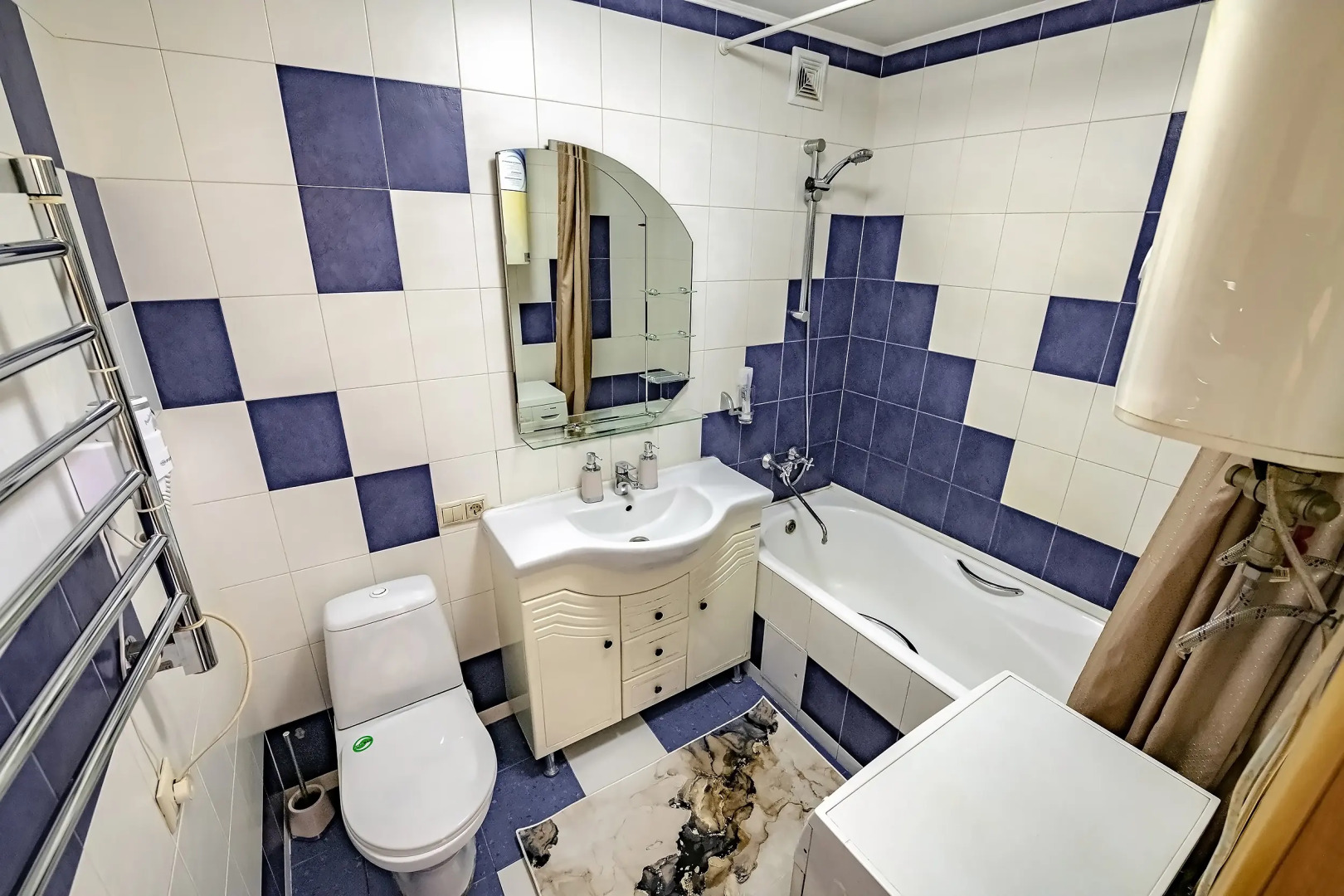 Апартаменты на Острякова 3