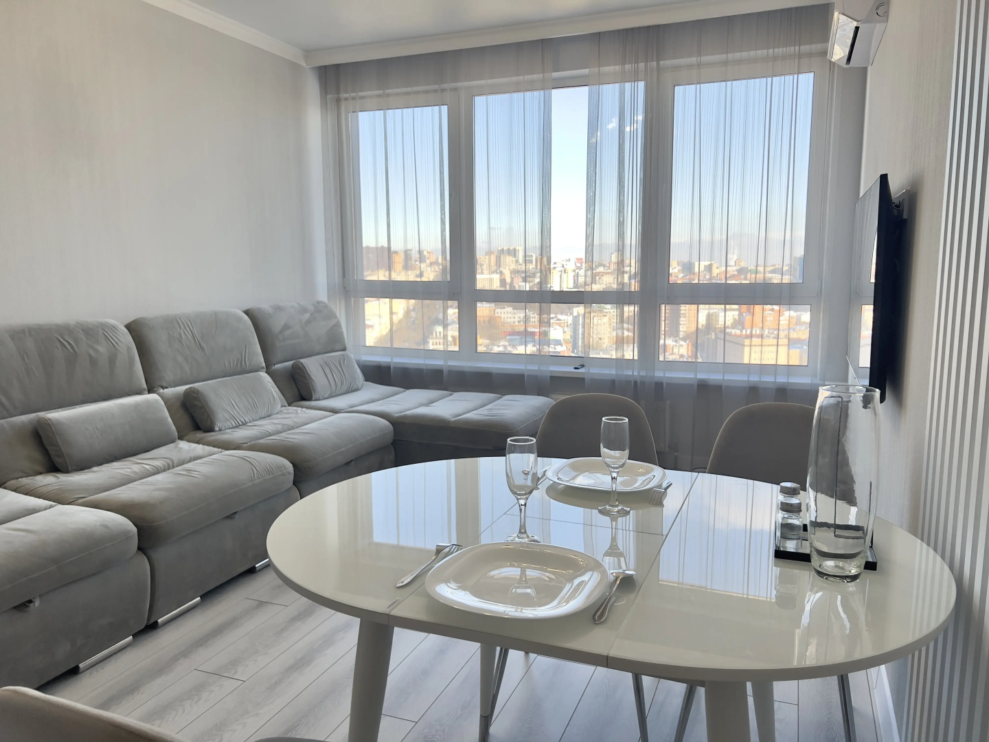 Апартаменты Smile Apartments в ЖК Доломановский