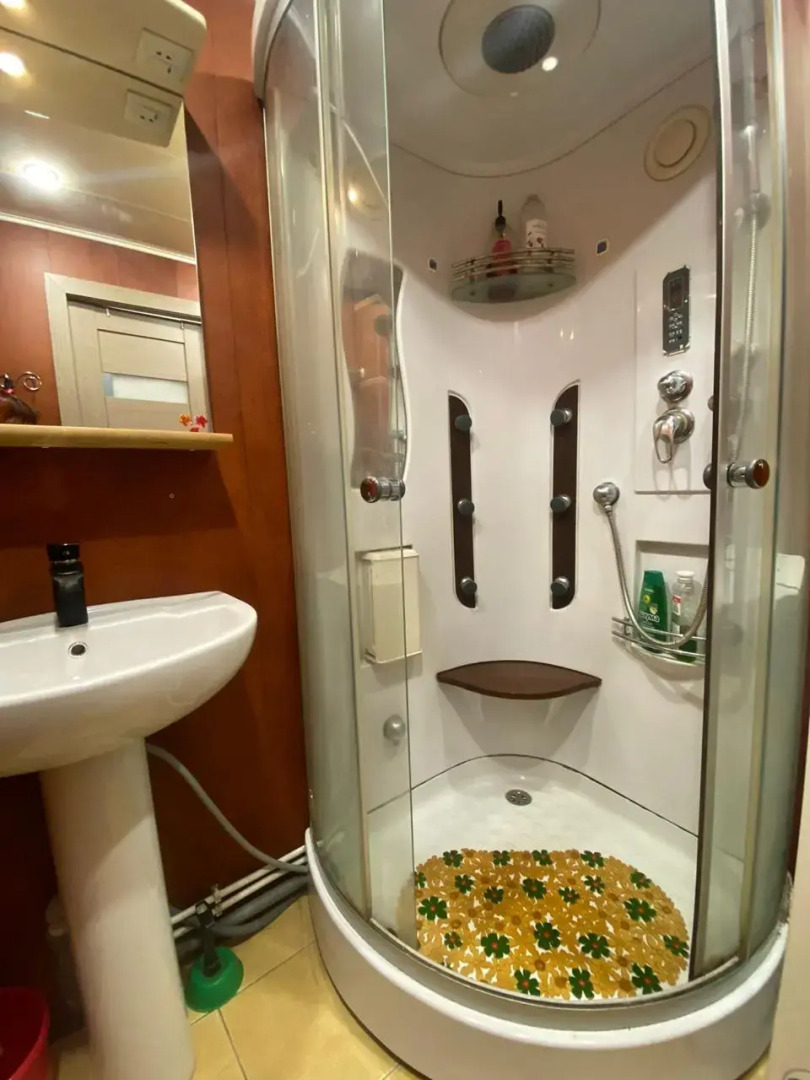 Апартаменты с 2 комнатами в Октябрьском районе (КВАРТИРА51)