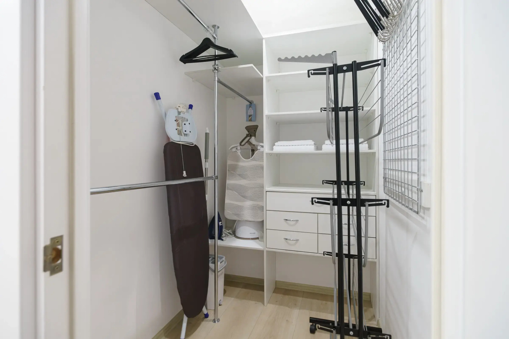 Квартира Апартаменты с Великолепным Видом на Реку и Город с Отдельной Детской Спальней