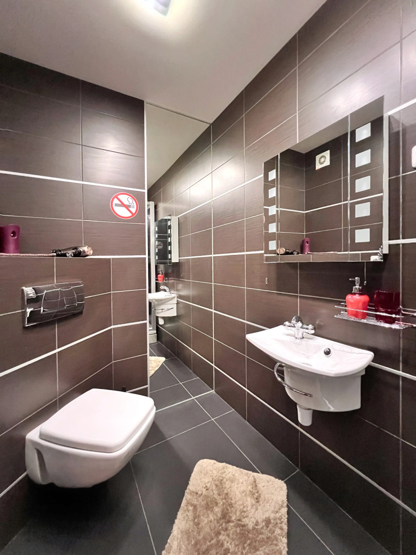 Апартаменты Granada Шикарные Двухкомнатные Апартаменты в Центре Района ГГМ!