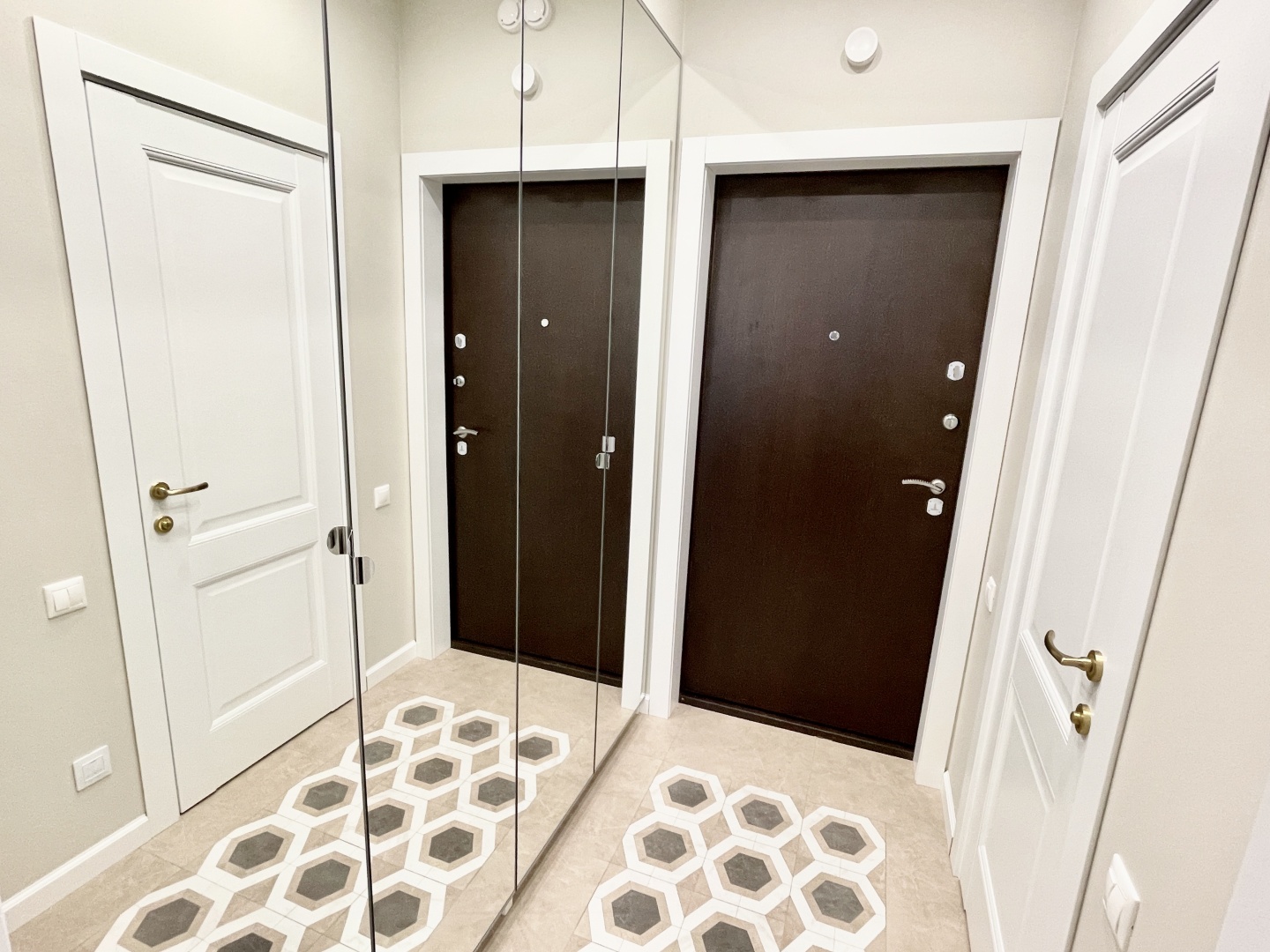 Апартаменты Flamingo Apartment