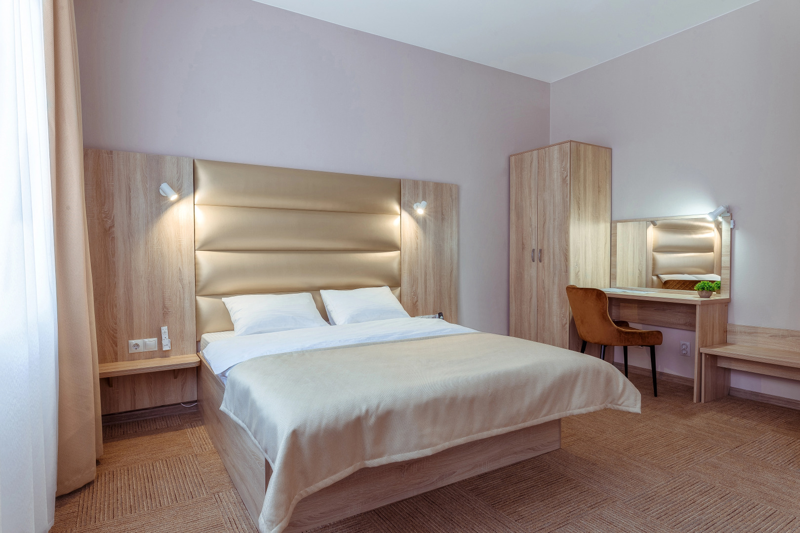 Отель Cronwell Ника Центр