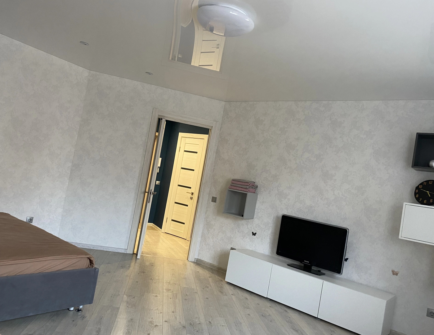 Апартаменты на Свиридова 6