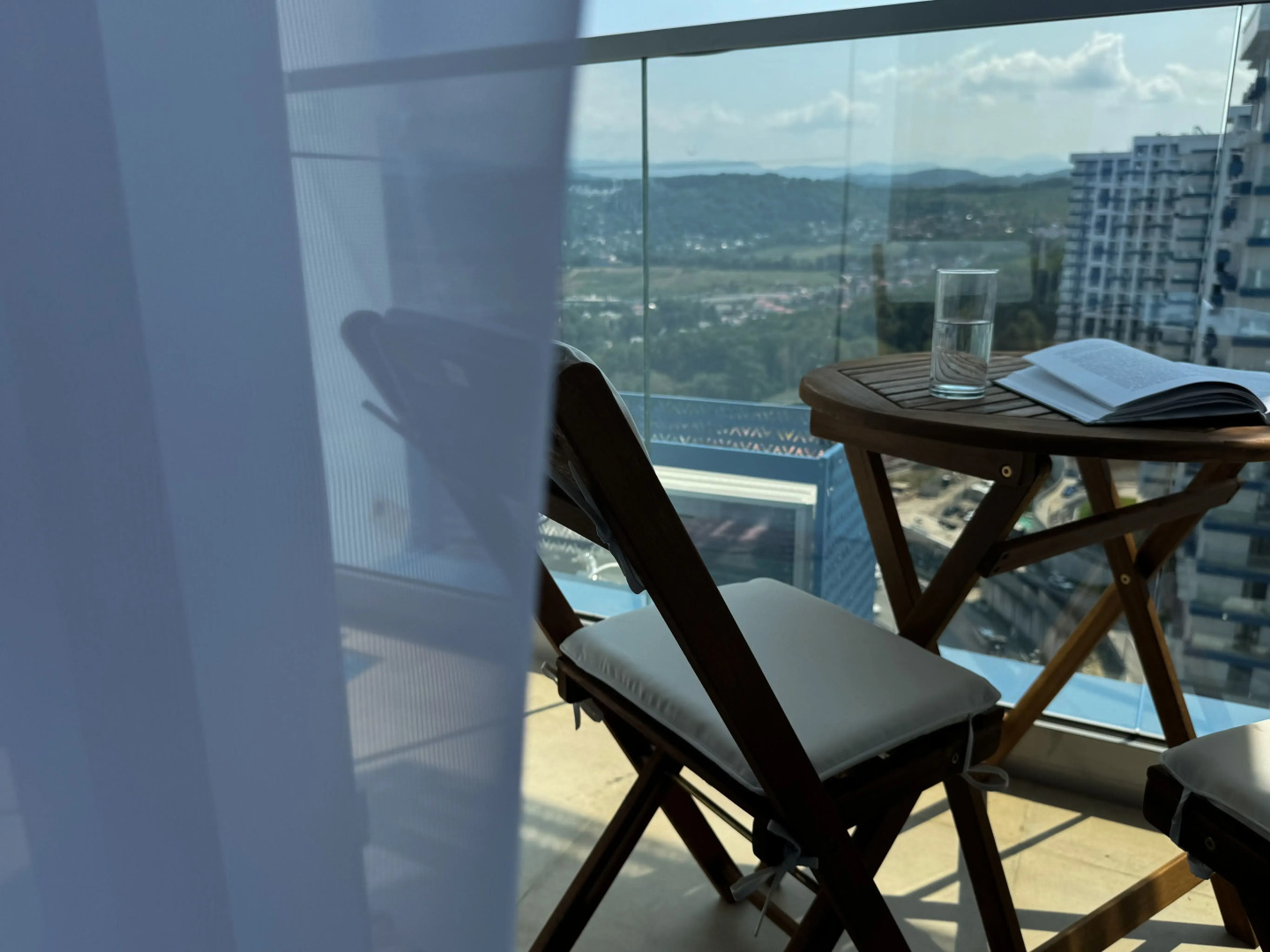 Апартаменты в ЖК Кислород Изумрудное Утро